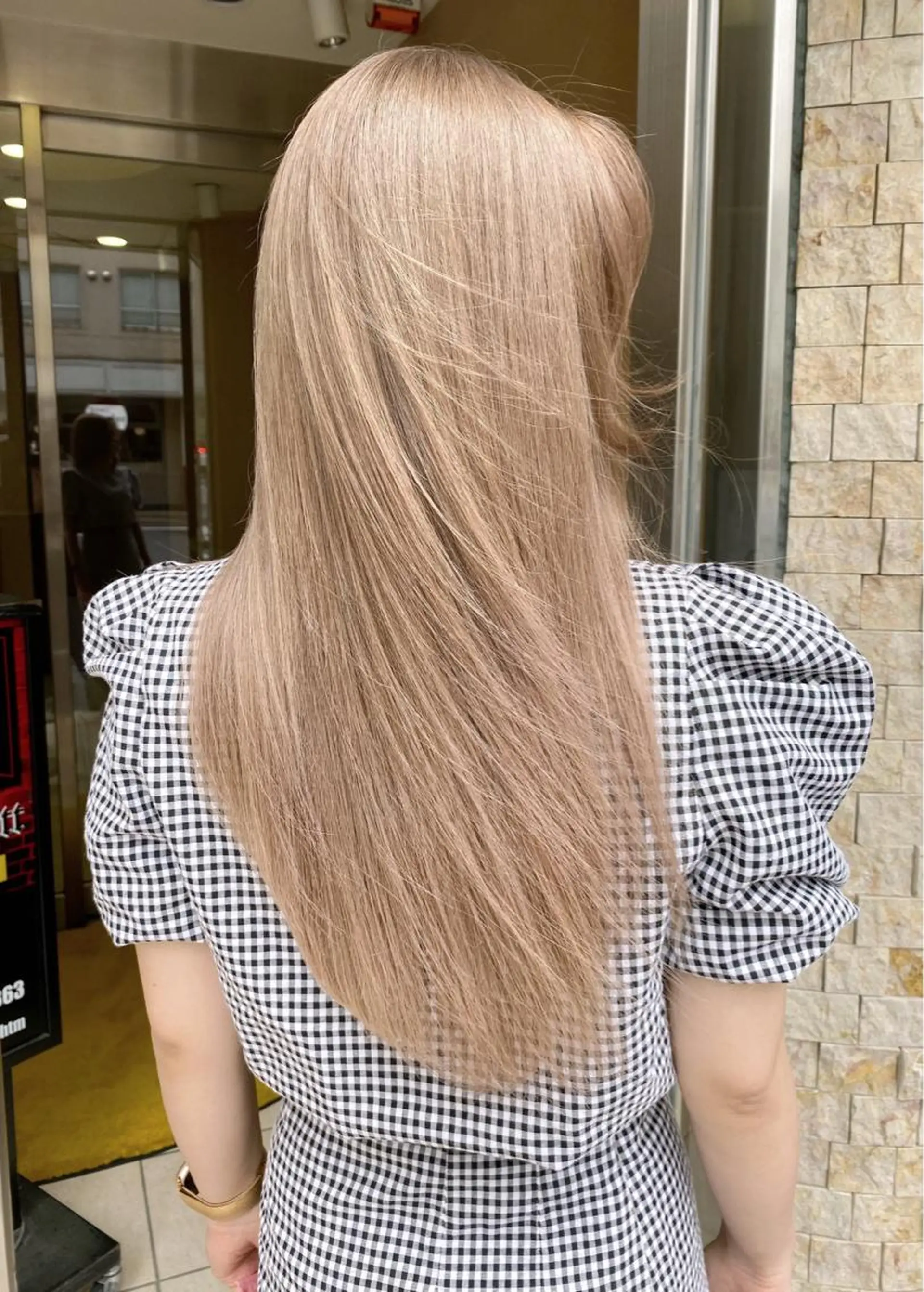 ロング カラー 塩川 和弥のヘアスタイル