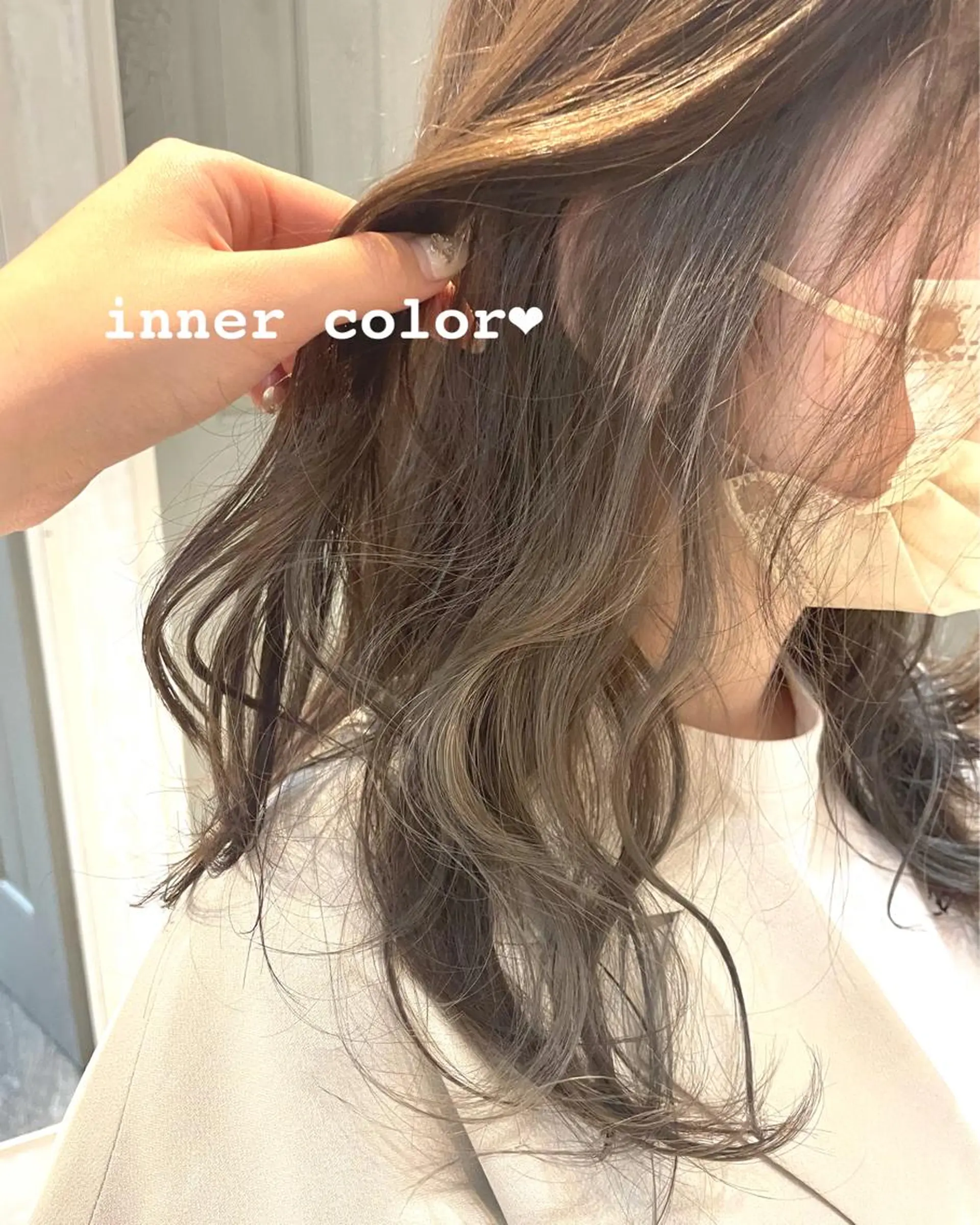 ミディアム カット ヘアカラー トリートメント Kanami/韓国風 /艶カラーのヘアスタイル