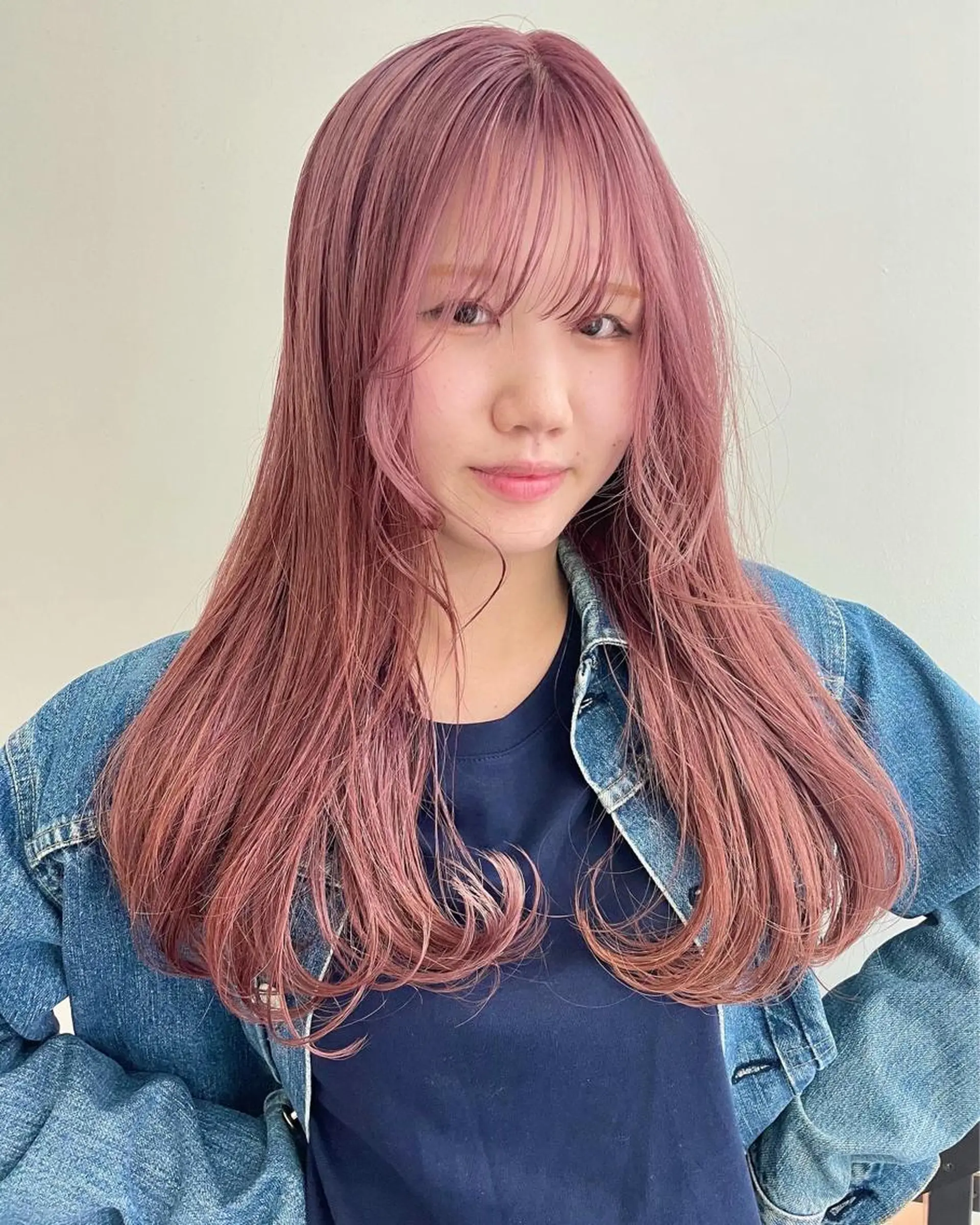 カラー カット ヘアカラー トリートメント 🎀ボブ＋ハイトーン シュカ👶🏻のヘアスタイル