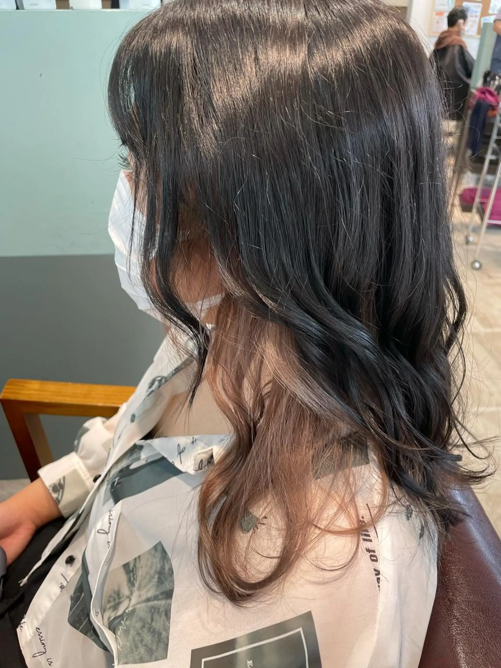 ロング カラー 青木 紗耶のヘアスタイル