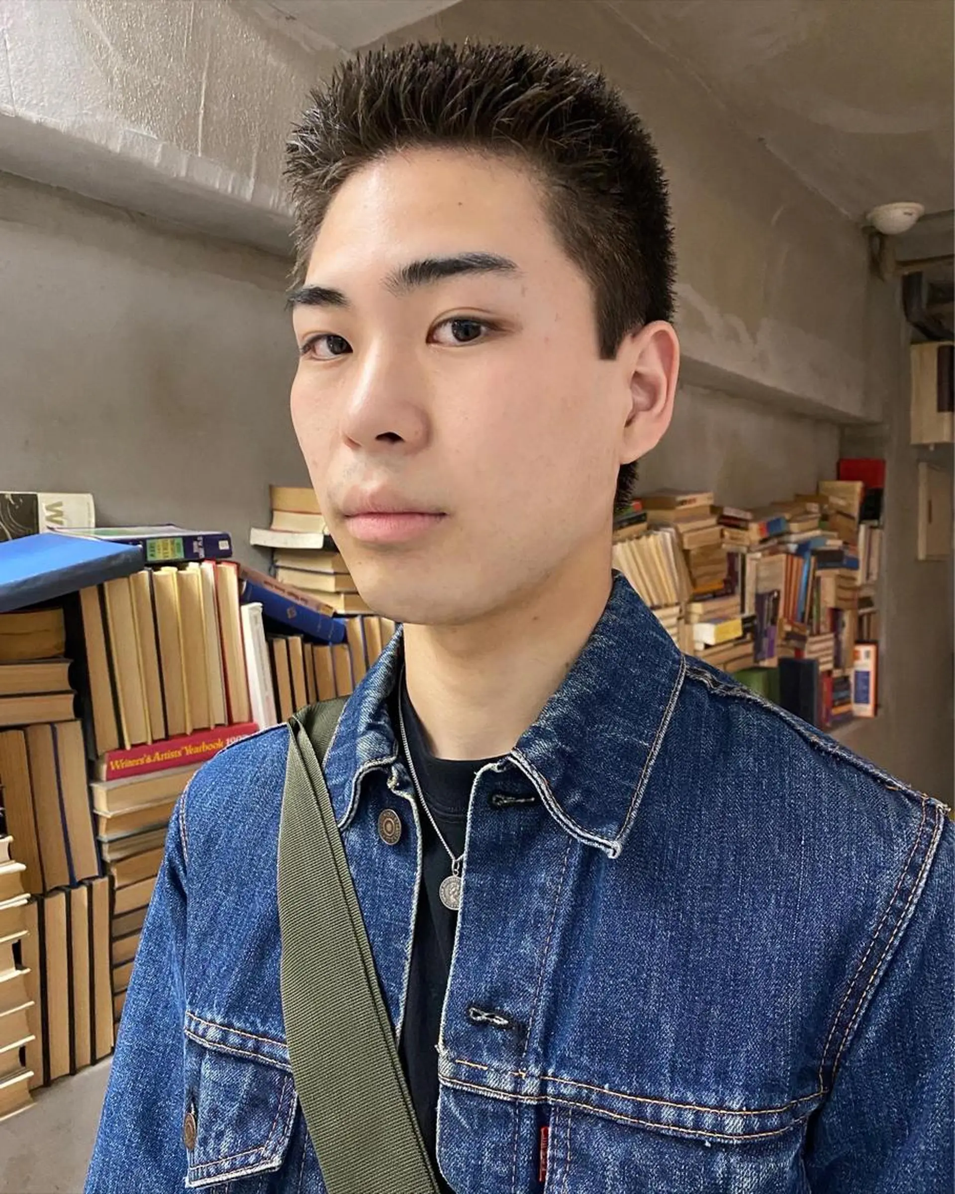 メンズ パーマ、髪質改善 カズマのヘアスタイル