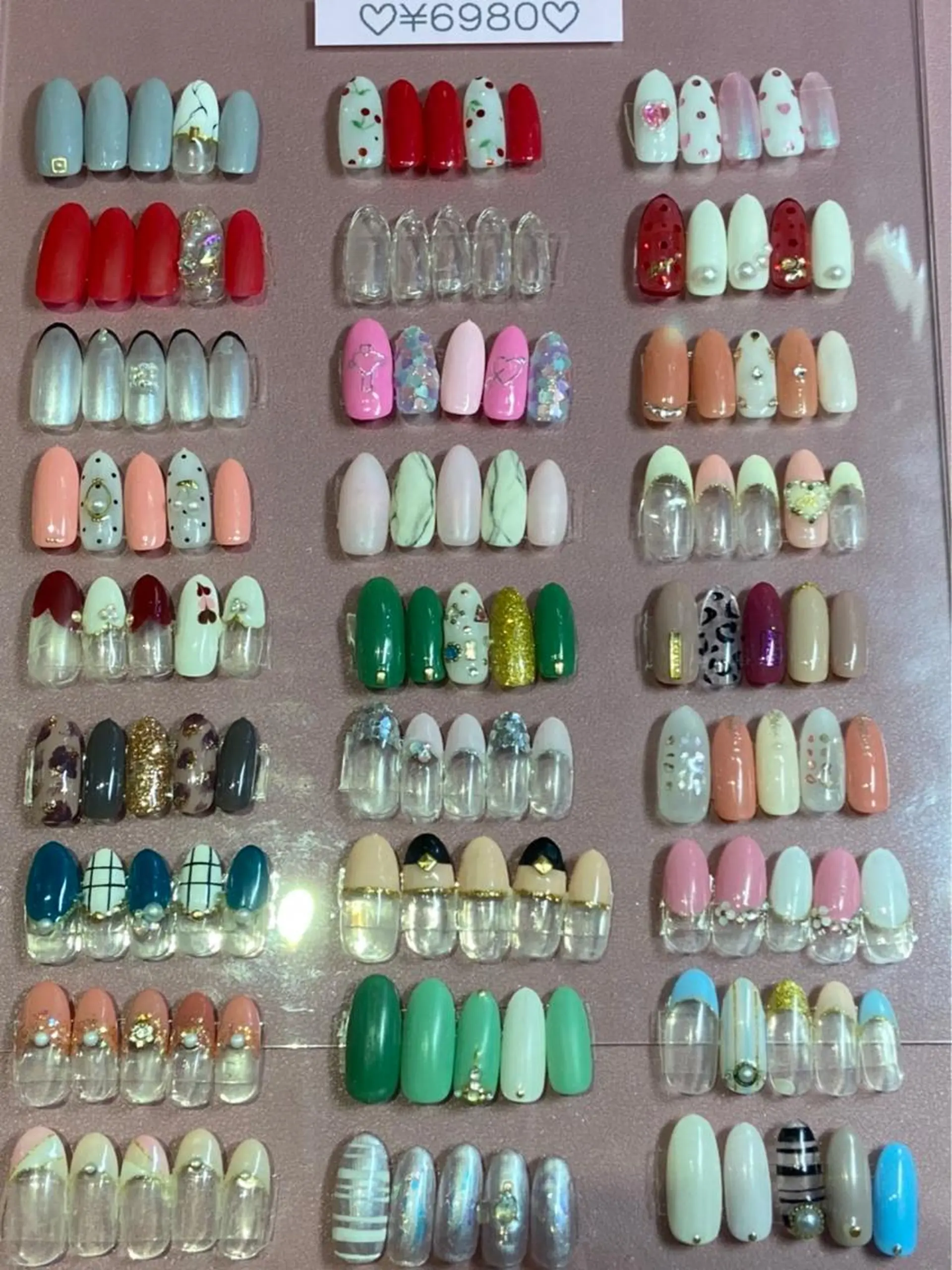 ネイル Ashliy大宮☆ アシュリーのネイルデザイン