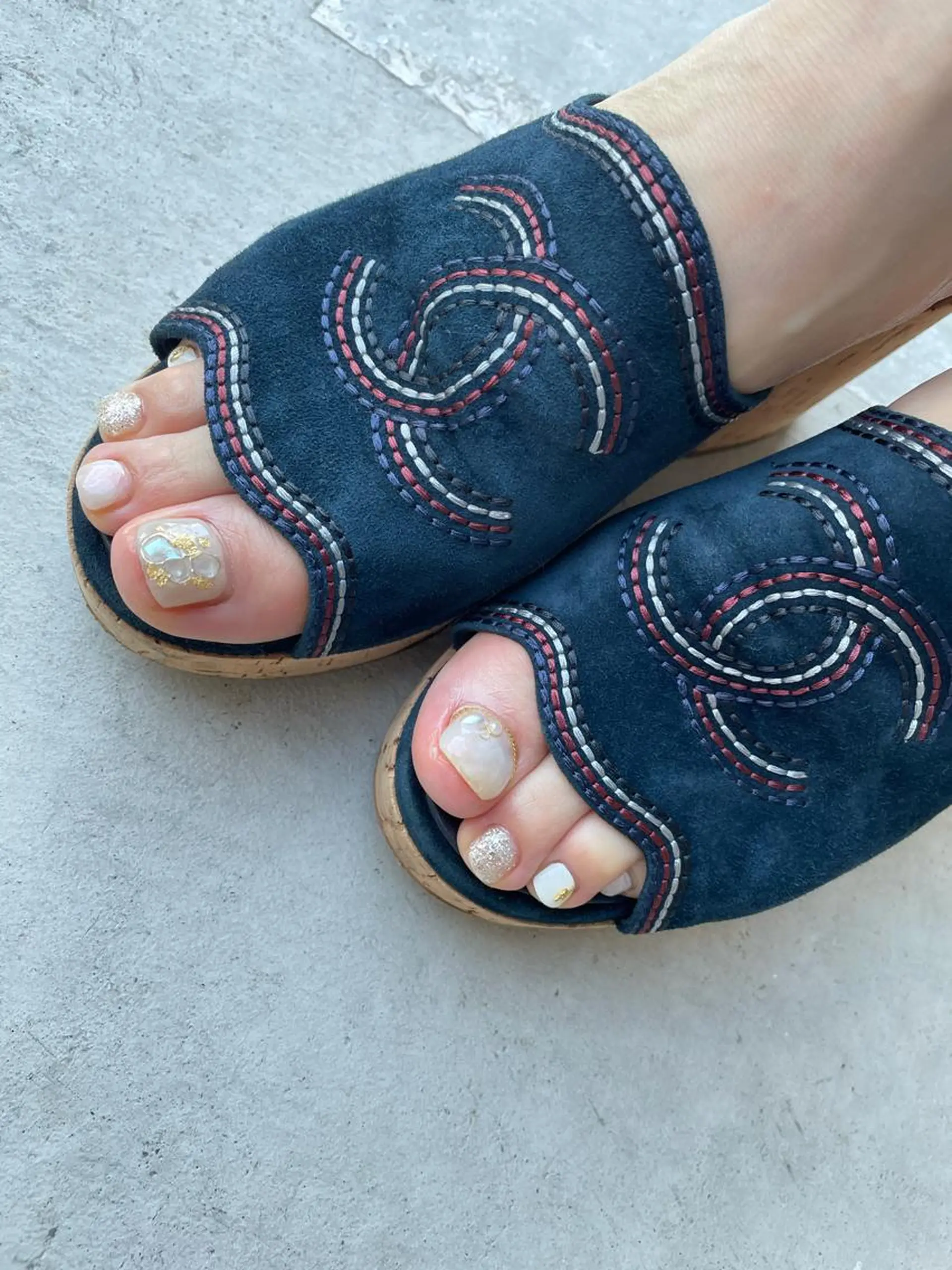 ロング カラー ヘアアレンジ キッズ ネイル マツエク・マツパ 福田 加奈のネイルデザイン