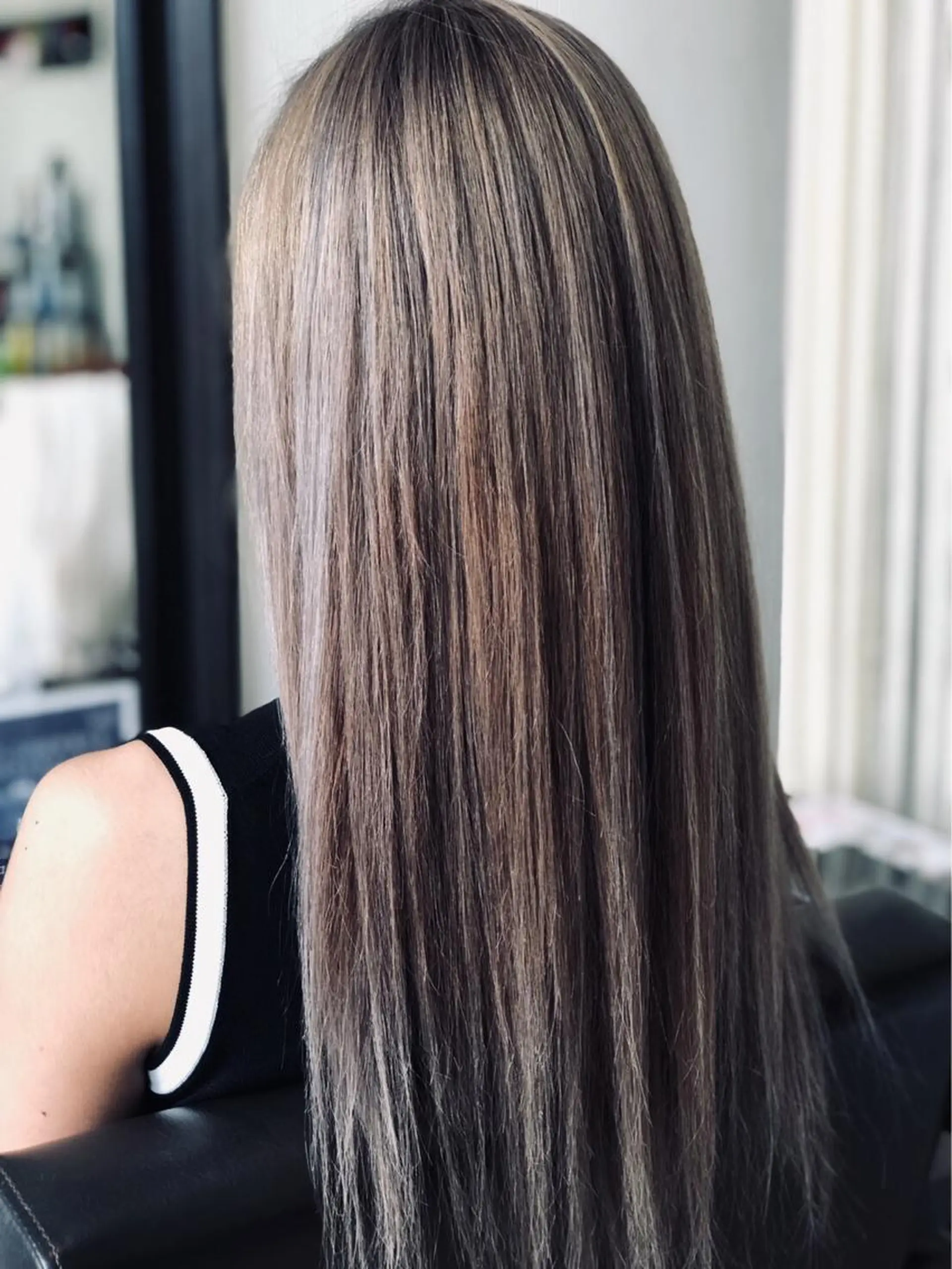 ロング カラー 阿久津 泰幸のヘアスタイル