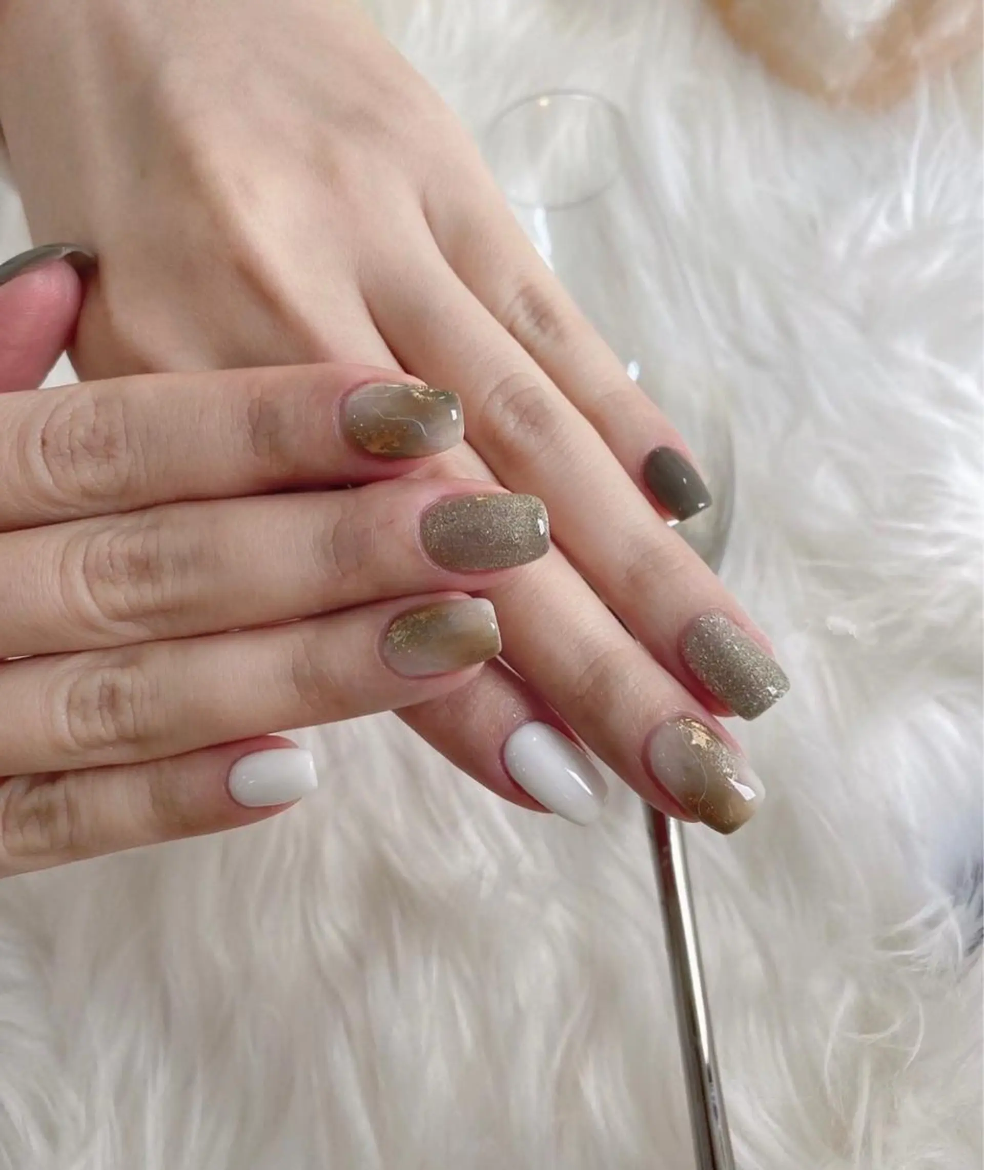 ネイル クリアネイル 長さ出し フレンチネイル 氷ネイル・うるうるネイル マグネットネイル 大塚眉毛|ハンドケア |肌管理の眉毛・アイブロウイメージ