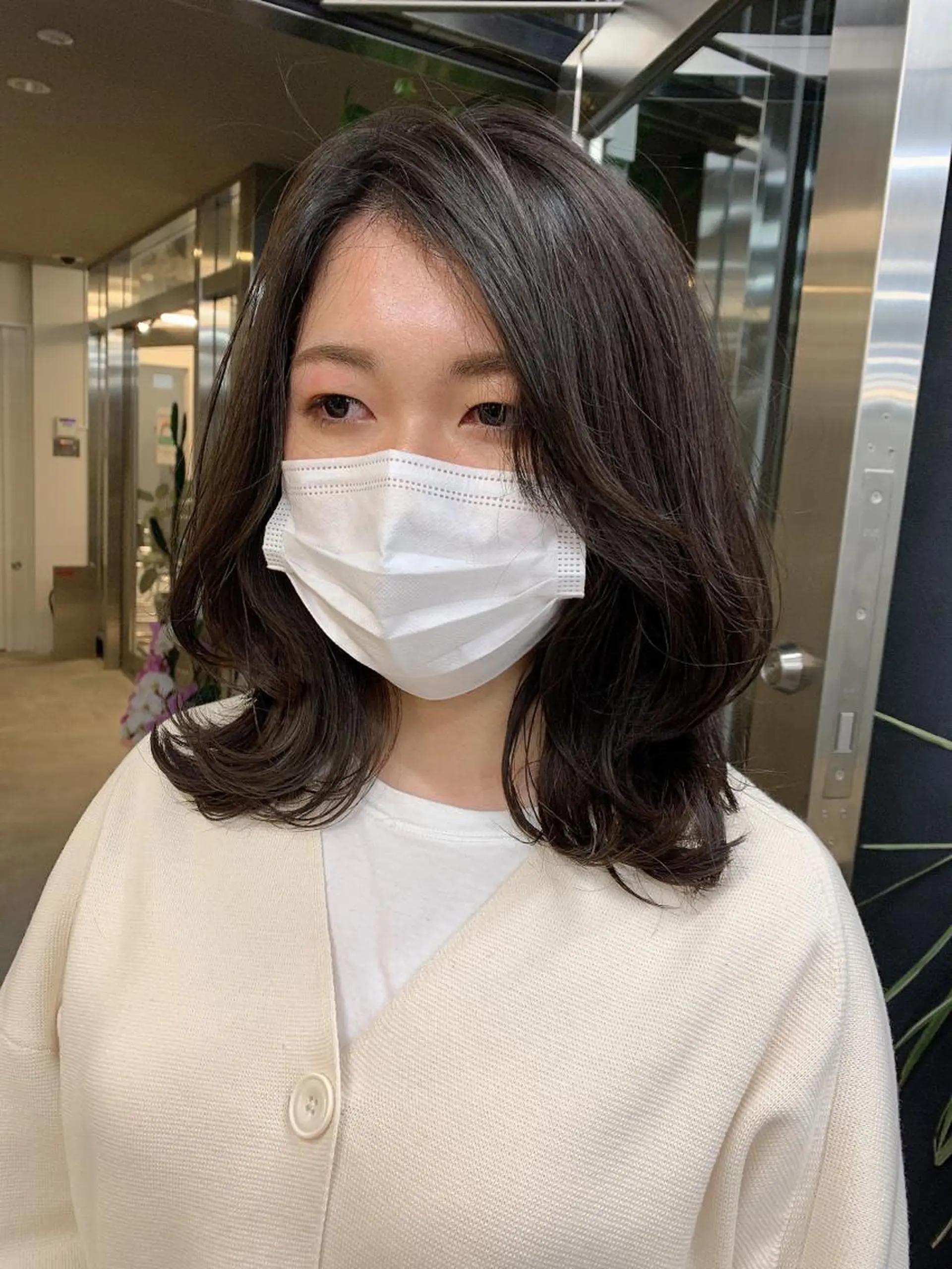 ミディアム カラー 透明感/オリーブ/ グレージュ/YUKAのヘアスタイル