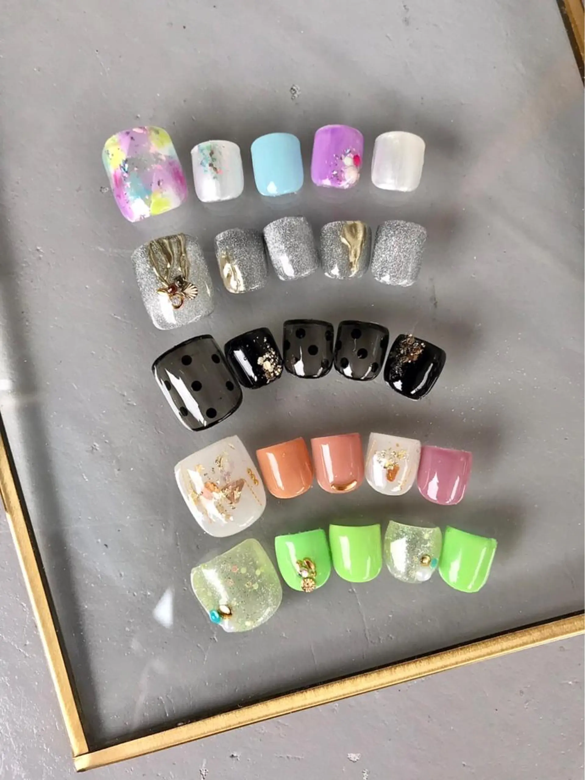 ネイル フットネイル Baden Nail ﾊﾞ-ﾃﾞﾝ ﾈｲﾙのネイルデザイン