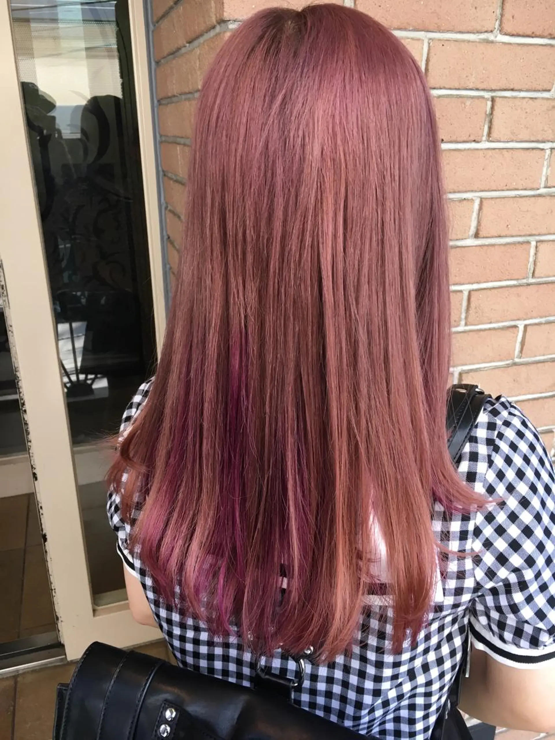 ロング カラー ベージュカラー ハイライトカラー ピンクカラー ピンクベージュ ハイライト 北條 優輝のヘアスタイル