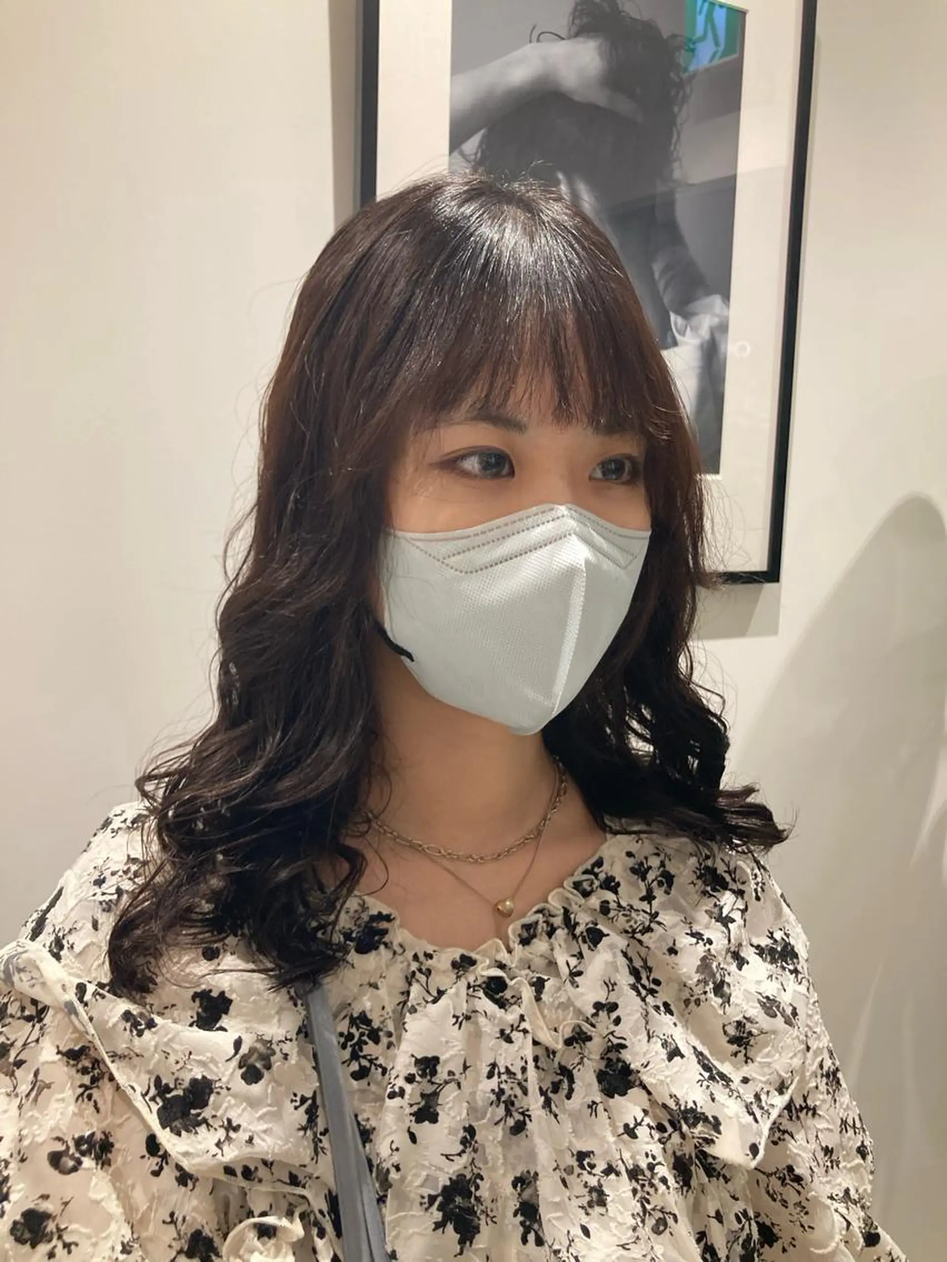 セミロング セミロングパーマ 韓国風ヘア 大岩 茉愉のヘアスタイル