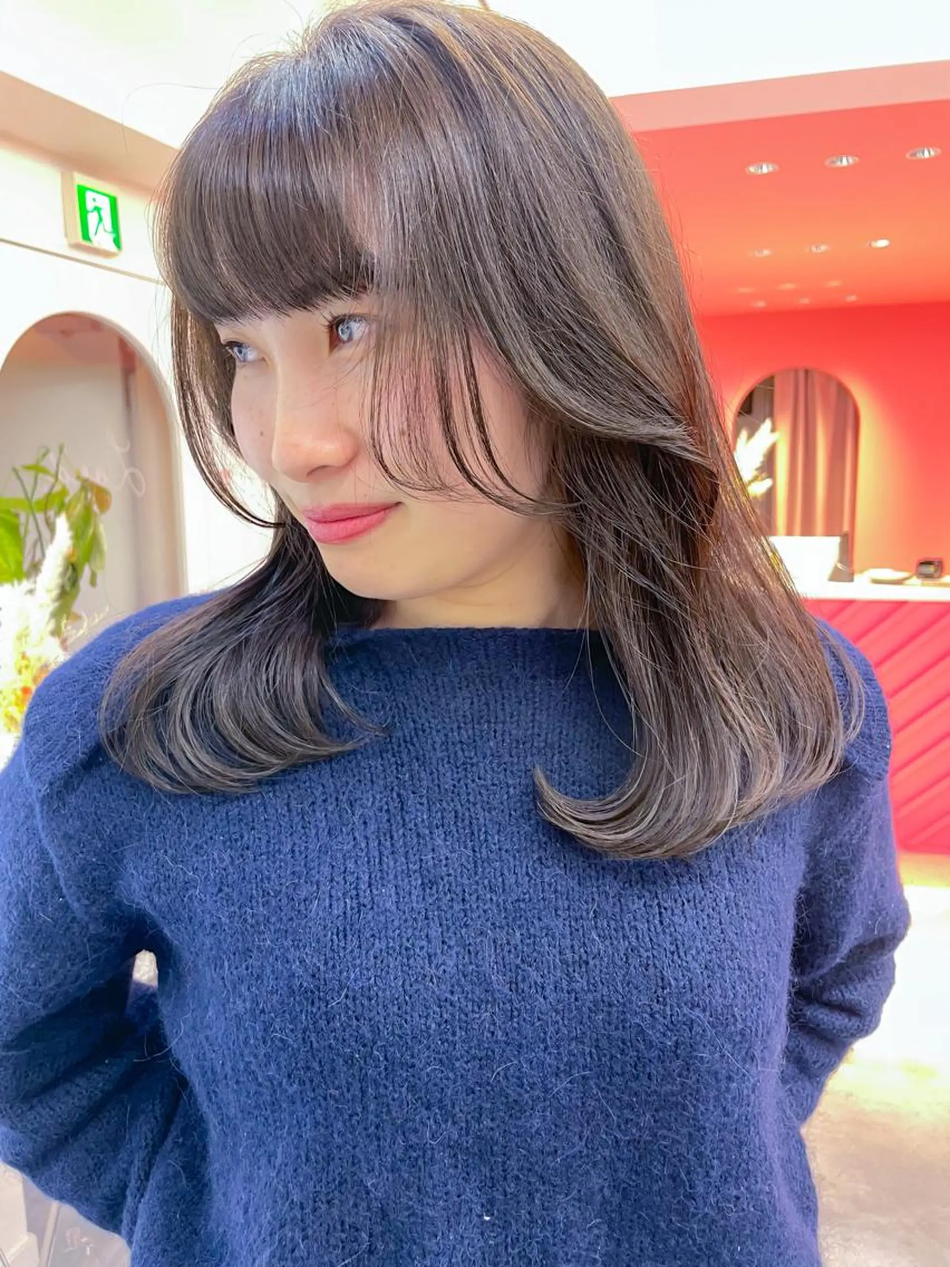 ミディアム 顔まわりレイヤー 韓国風ヘア レイヤーカット レイヤー🇰🇷 韓国ヘア💕トモミのヘアスタイル