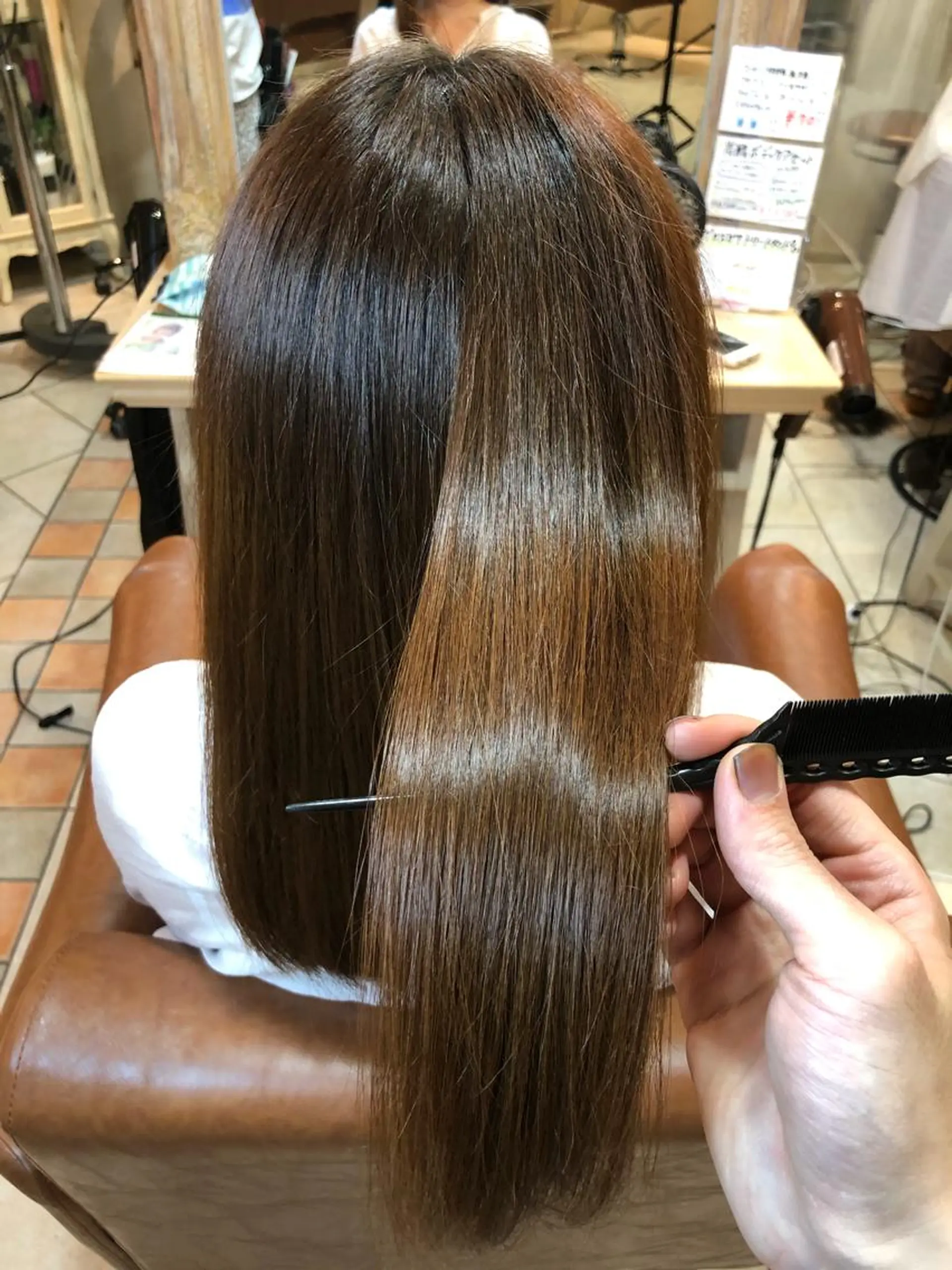 ミディアム 前平 友慈のヘアスタイル