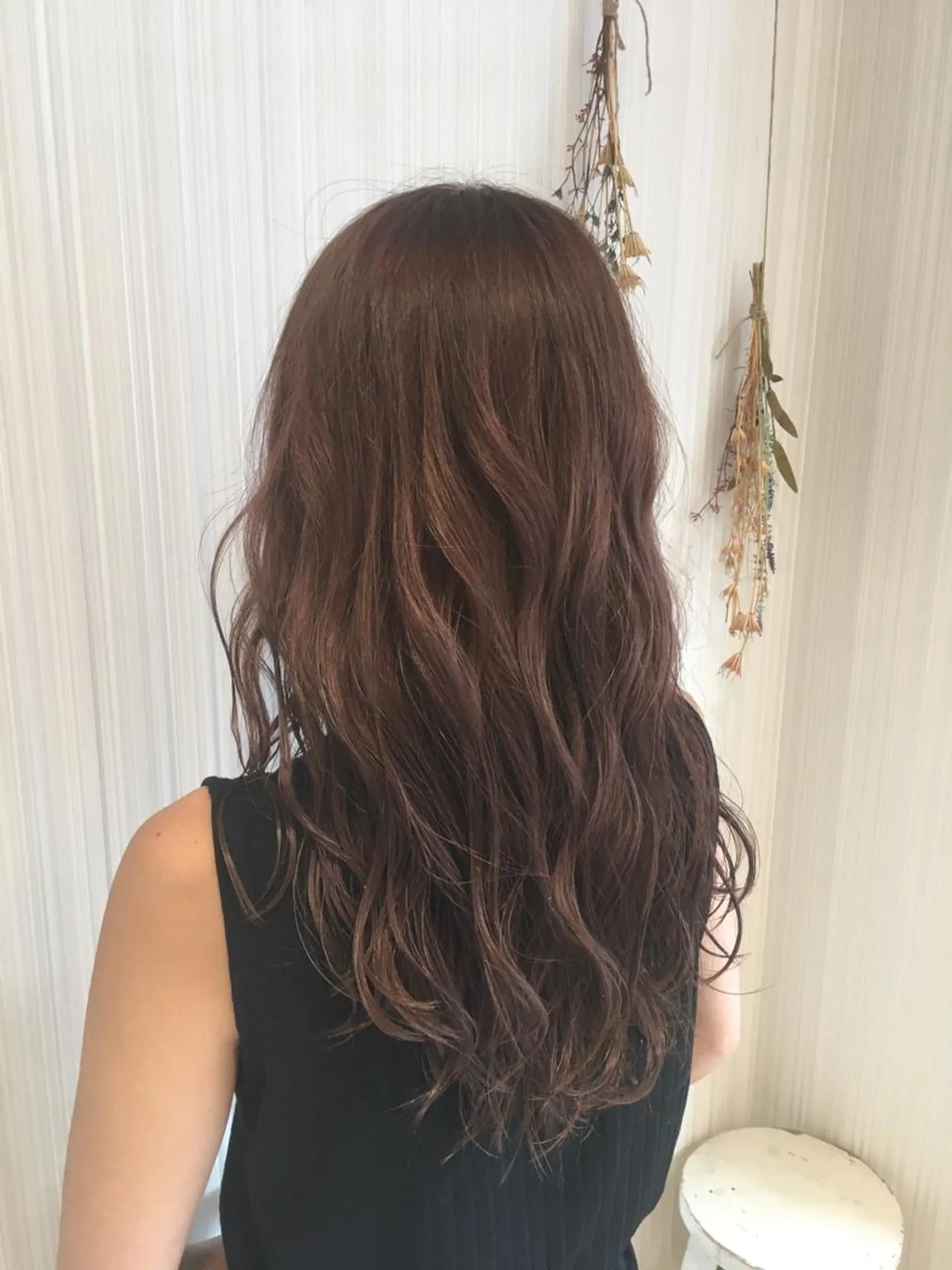 ロング カラー ブラウンカラー イルミナカラー ピンクカラー ピンクブラウン ハイトーン/ブリーチ 山崎　悠次のヘアスタイル