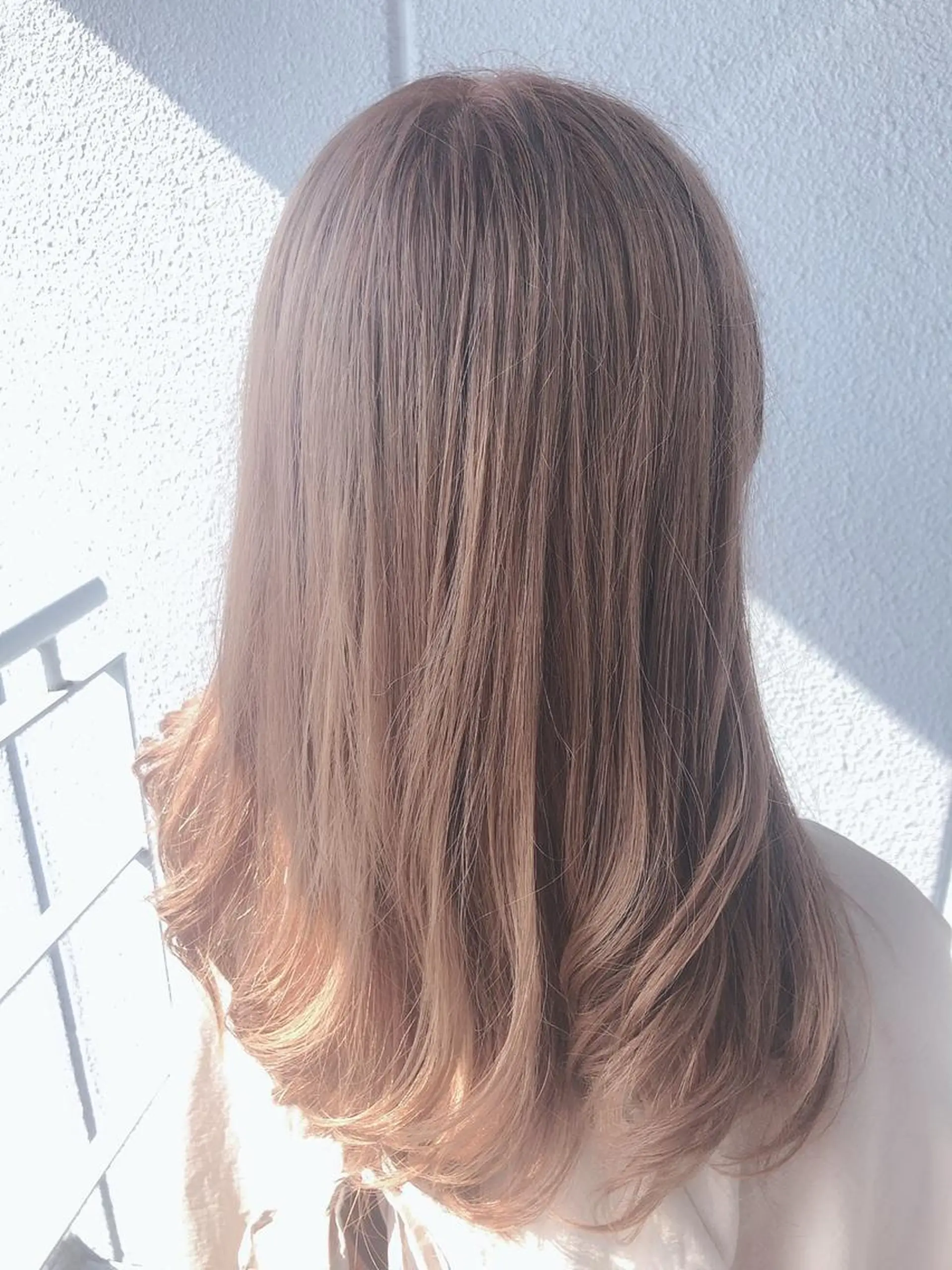 セミロング カラー Ate by little所属・青木 梢のヘアスタイル