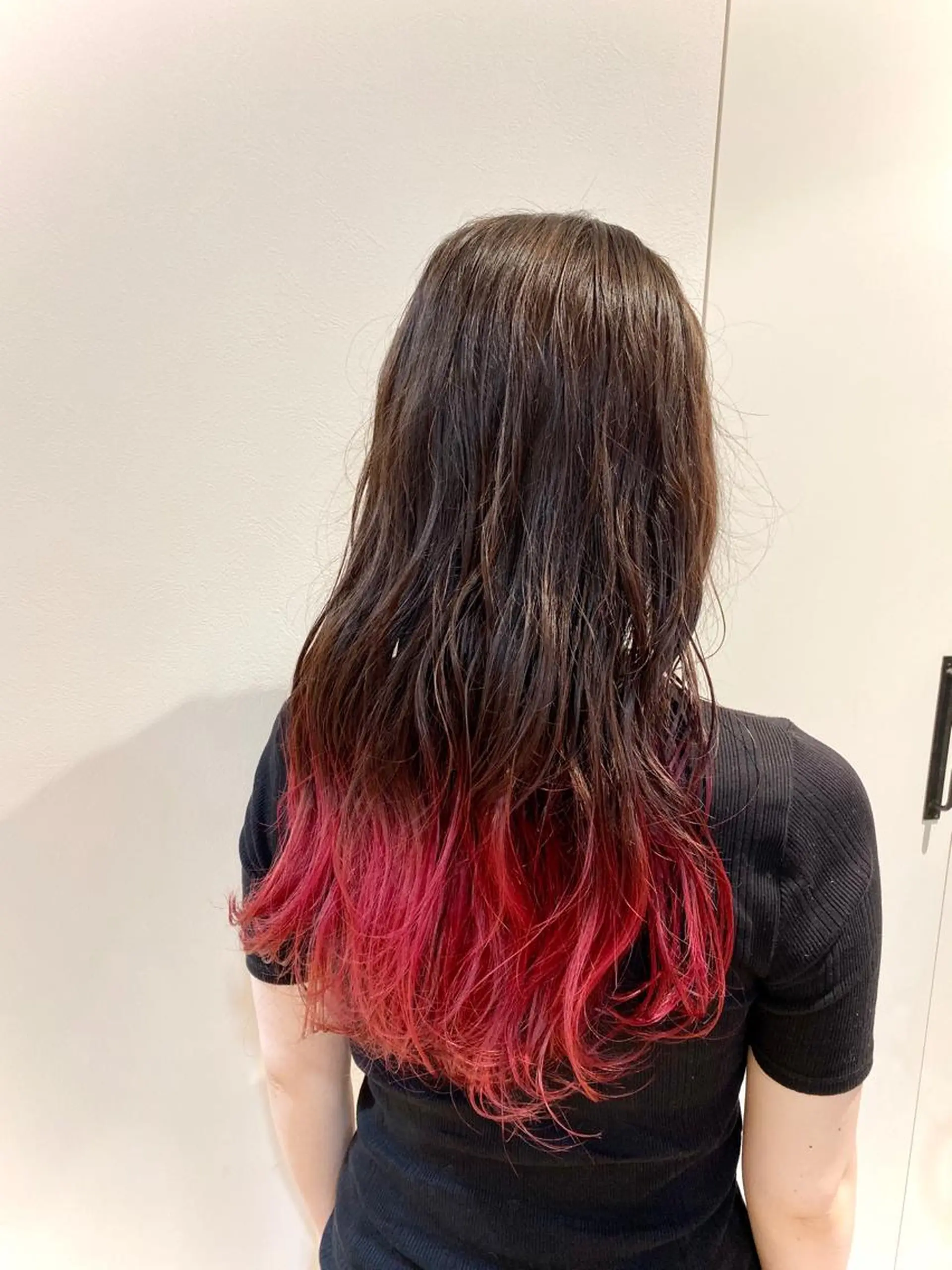 ロング カラー ダブルカラー インナーカラー ピンクカラー ヘアカラー トリートメント Kazu .Kのヘアスタイル