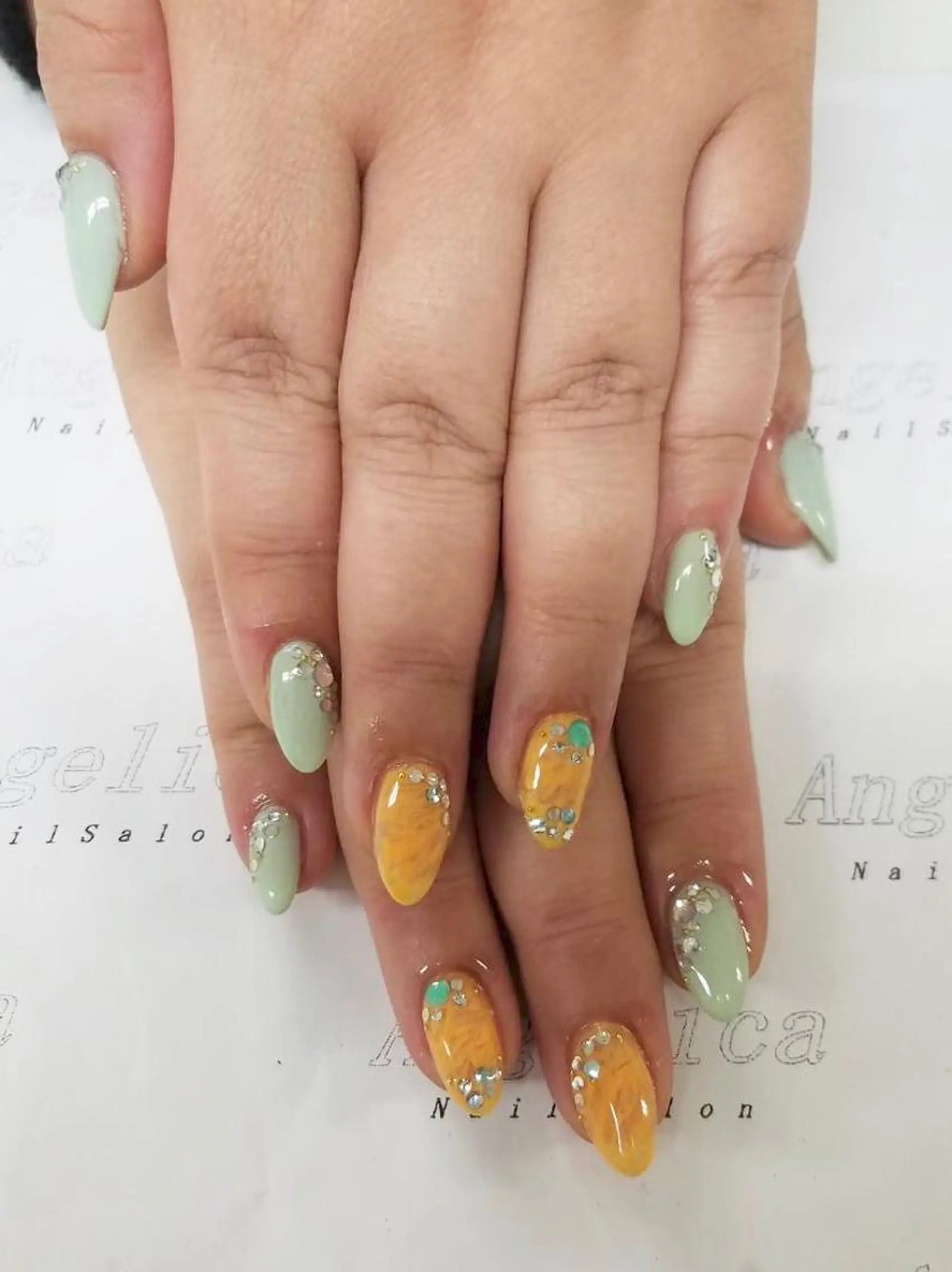ネイル Angelica ネイリストのネイルデザイン