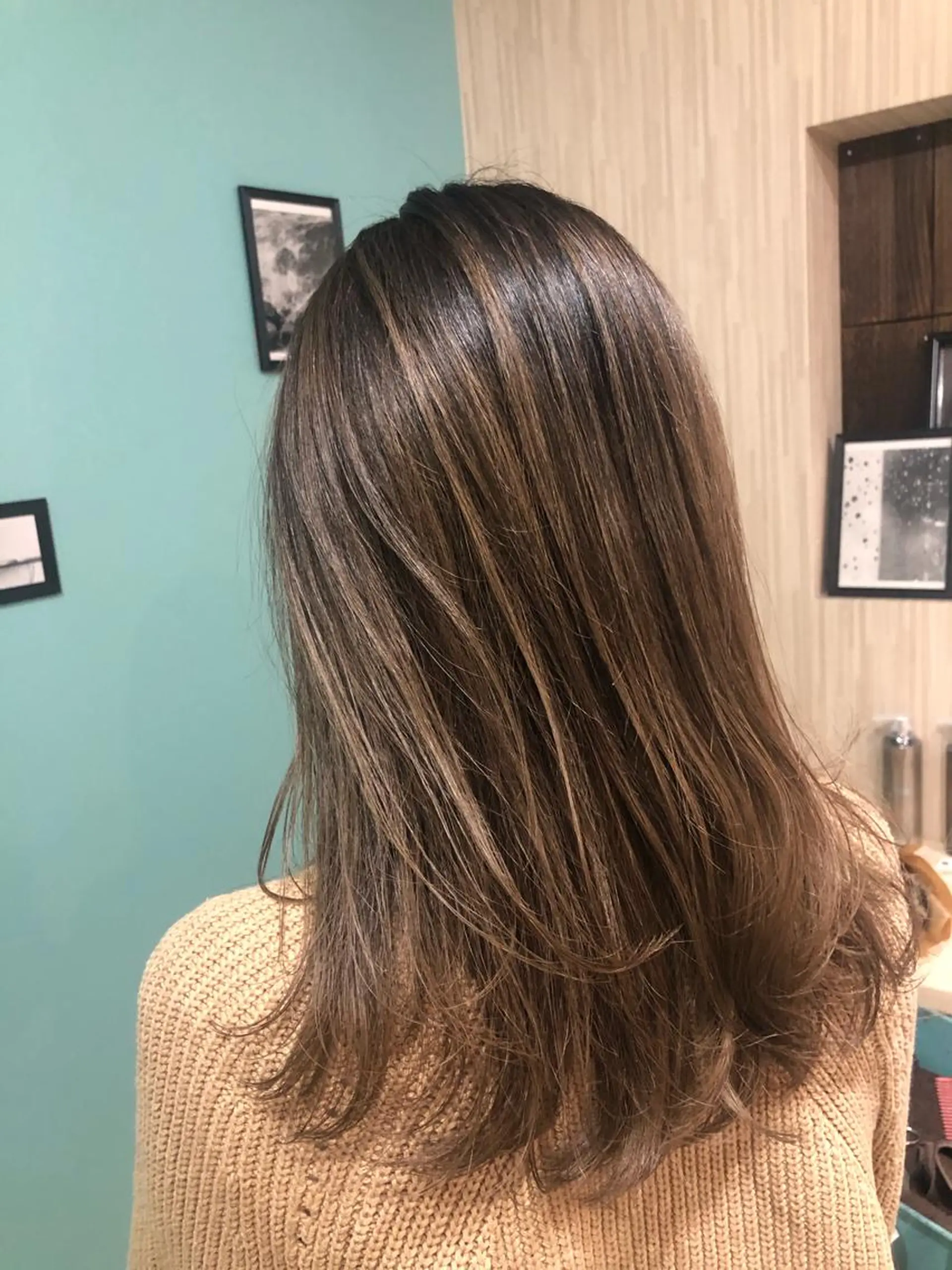 セミロング レイヤーカット ヘアカラー トリートメント Lia所属・縮毛矯正の達人 ☆　松本のヘアスタイル