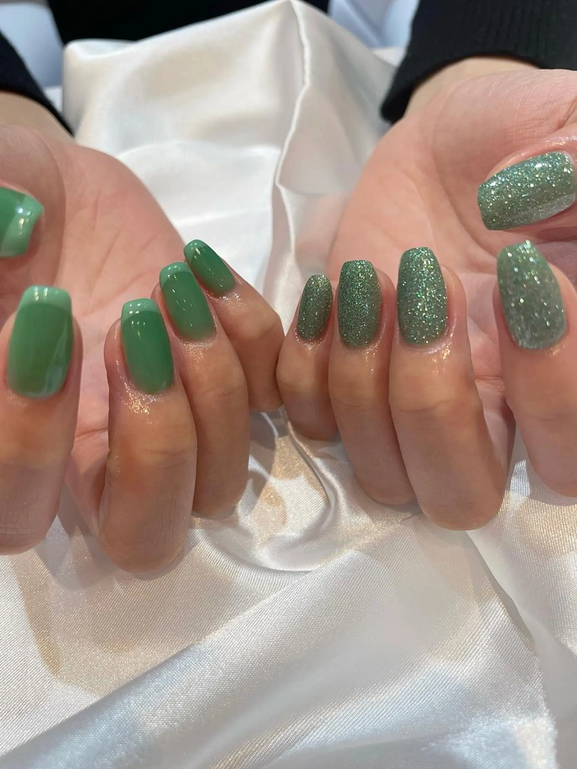 ネイル ガーリー 韓国ネイル マグネットネイル ミラーネイル ニュアンスネイル classic 新横浜所属・山田 暉のネイルデザイン