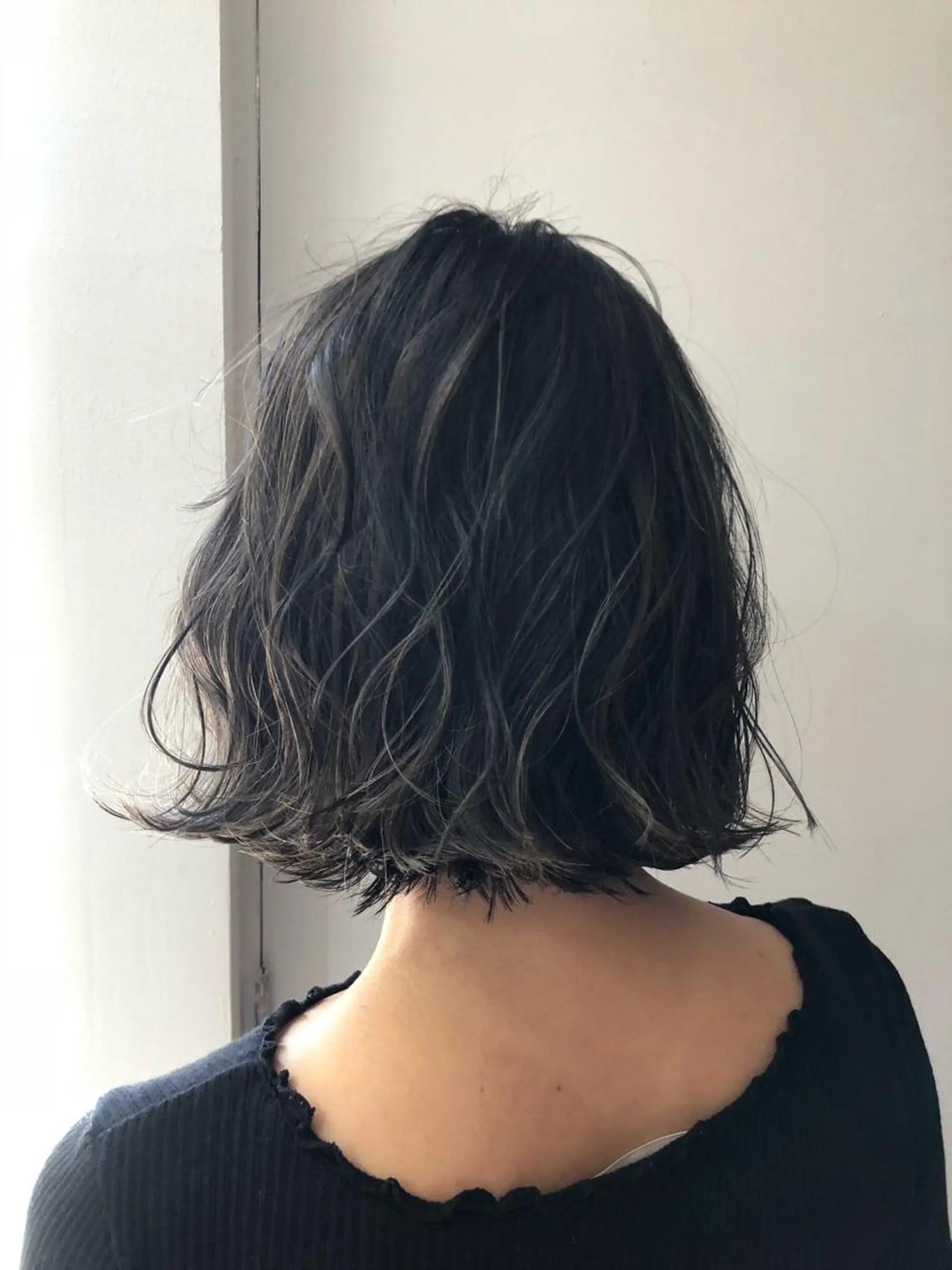 ショート ブリーチカラー🌈 石垣翔太のヘアスタイル