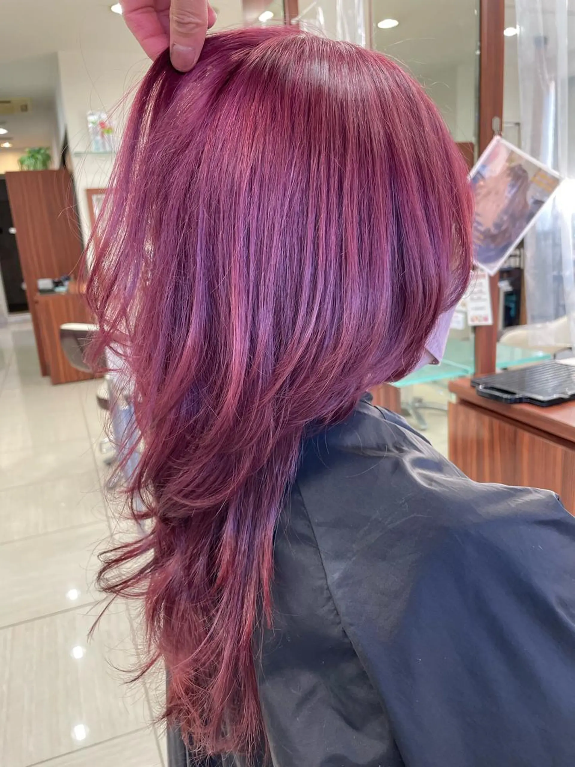 セミロング ピンクラベンダー ヘアカラー 色川 優斗《髪質改善》のヘアスタイル