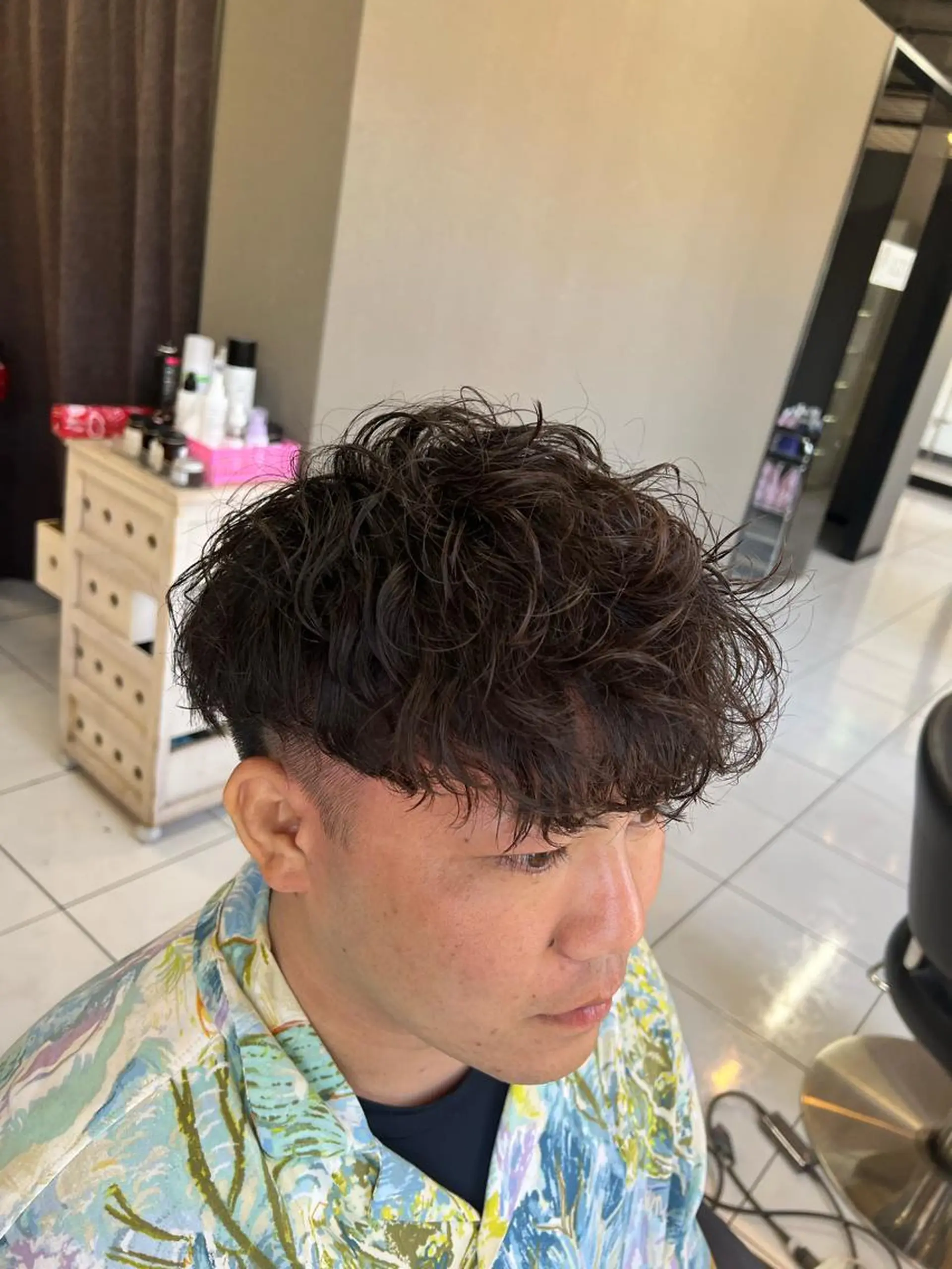 パーマ メンズ センターパート フェードカット カルマパーマ マッシュ メンズパーマ パーマ特化美容師 茂木広幸のヘアスタイル