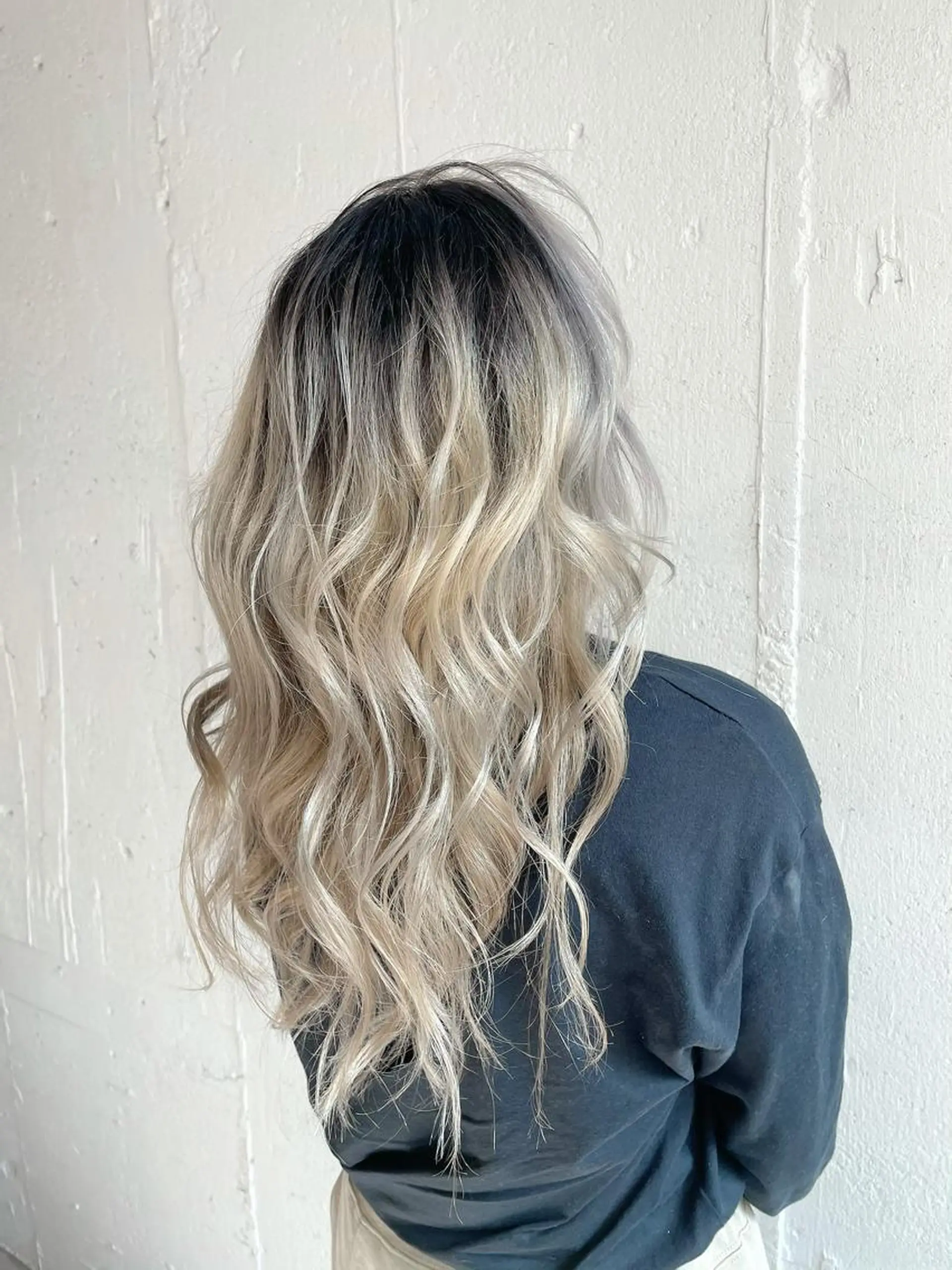 ロング カラー バレイヤージュ ブリーチ レイヤーカット ヘアカラー トリートメント 💛丁寧さNo.🥇 🧸片山智裕💛のヘアスタイル