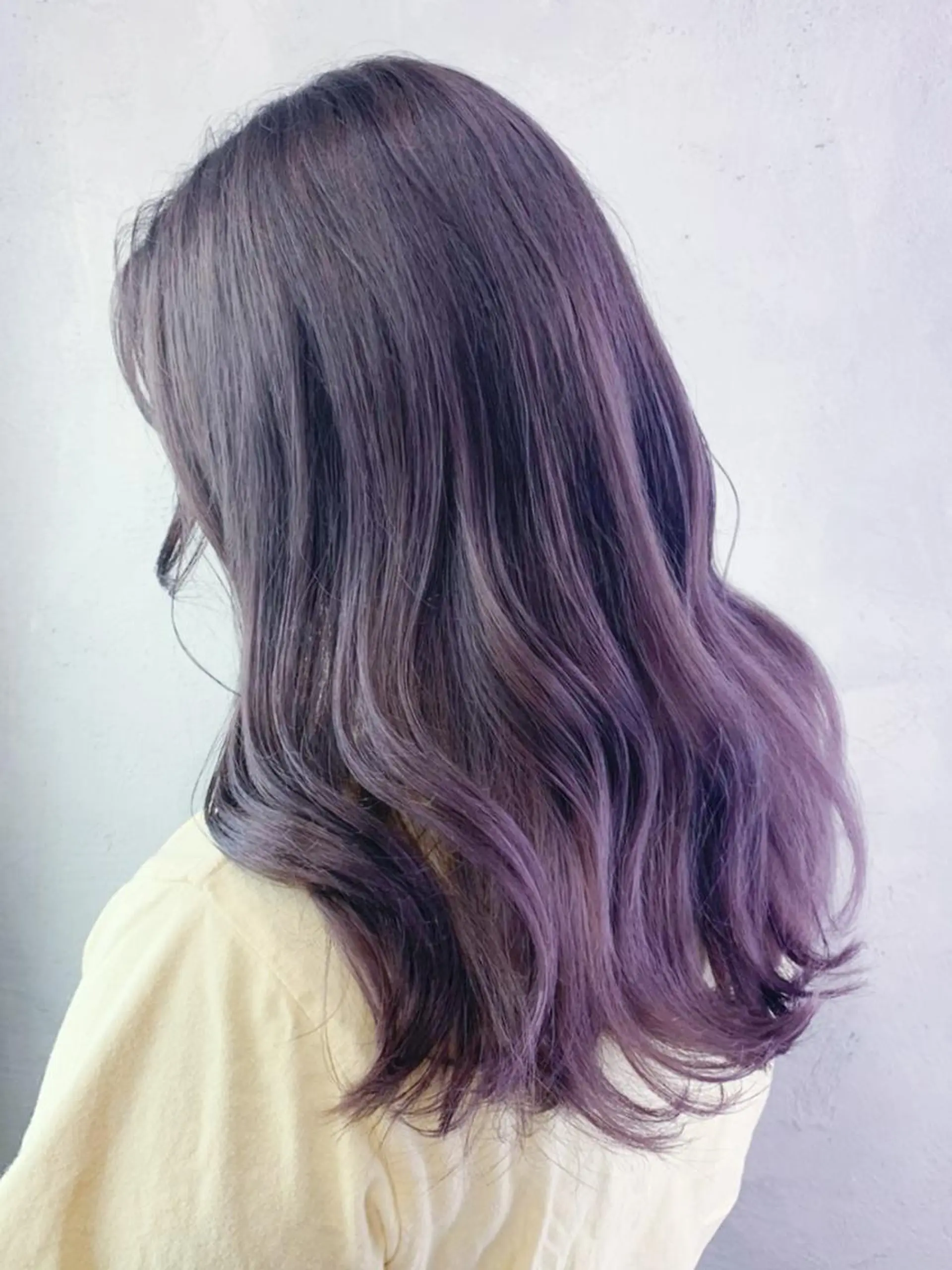 ミディアム カラー パーマ ヘアアレンジ ラベンダーカラー ラベンダーグレー カット ヘアカラー トリートメント ITbyALBUM 中野店のヘアスタイル