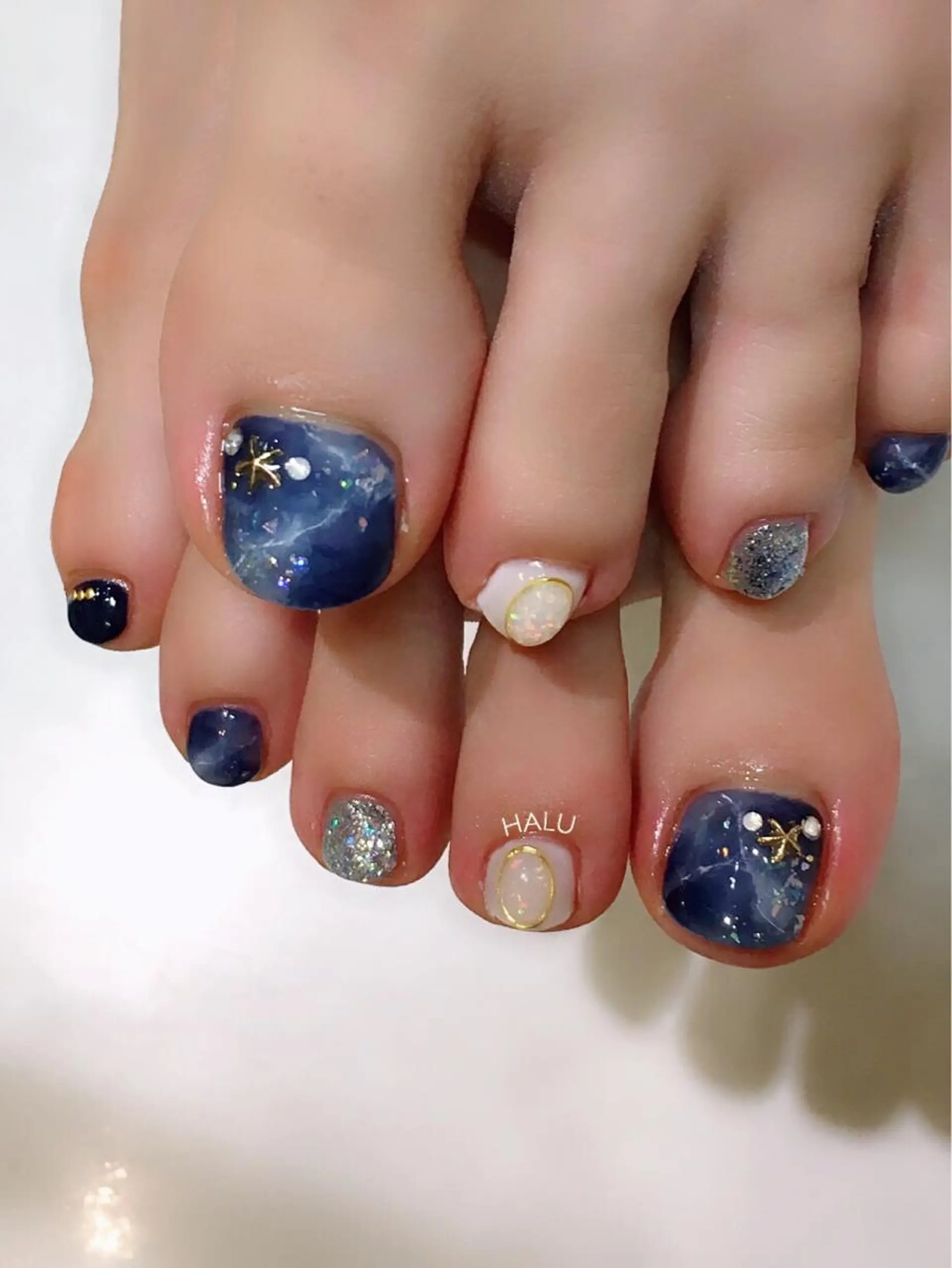 ネイル アートネイル キラキラネイル ラメ(グリッター) ニュアンスネイル HALU ハルのネイルデザイン