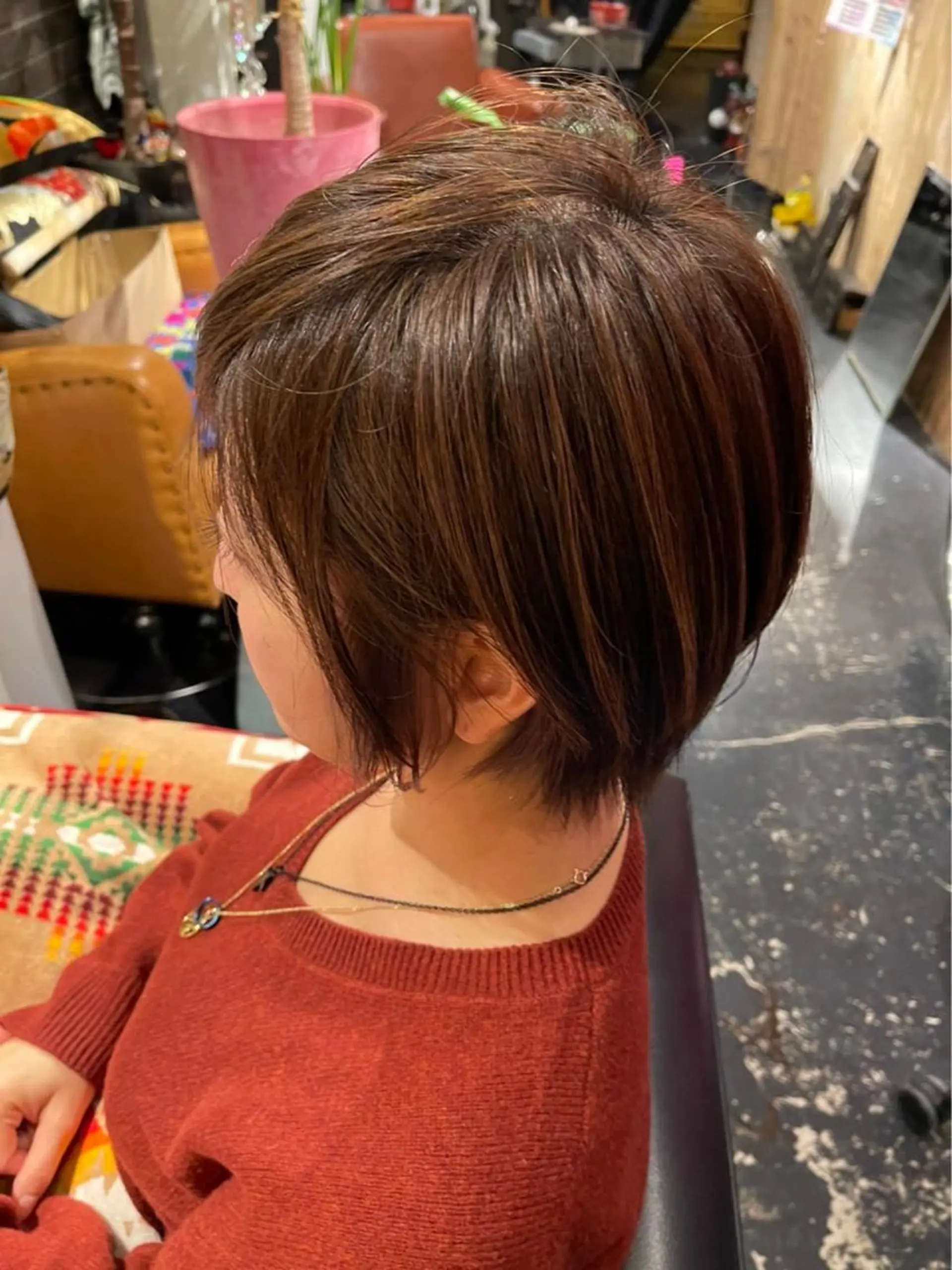 ショート カラー 透明感カラー ハイライトカラー ハイライト ヘアカラー アフィロス所属・五十嵐 舞のヘアスタイル