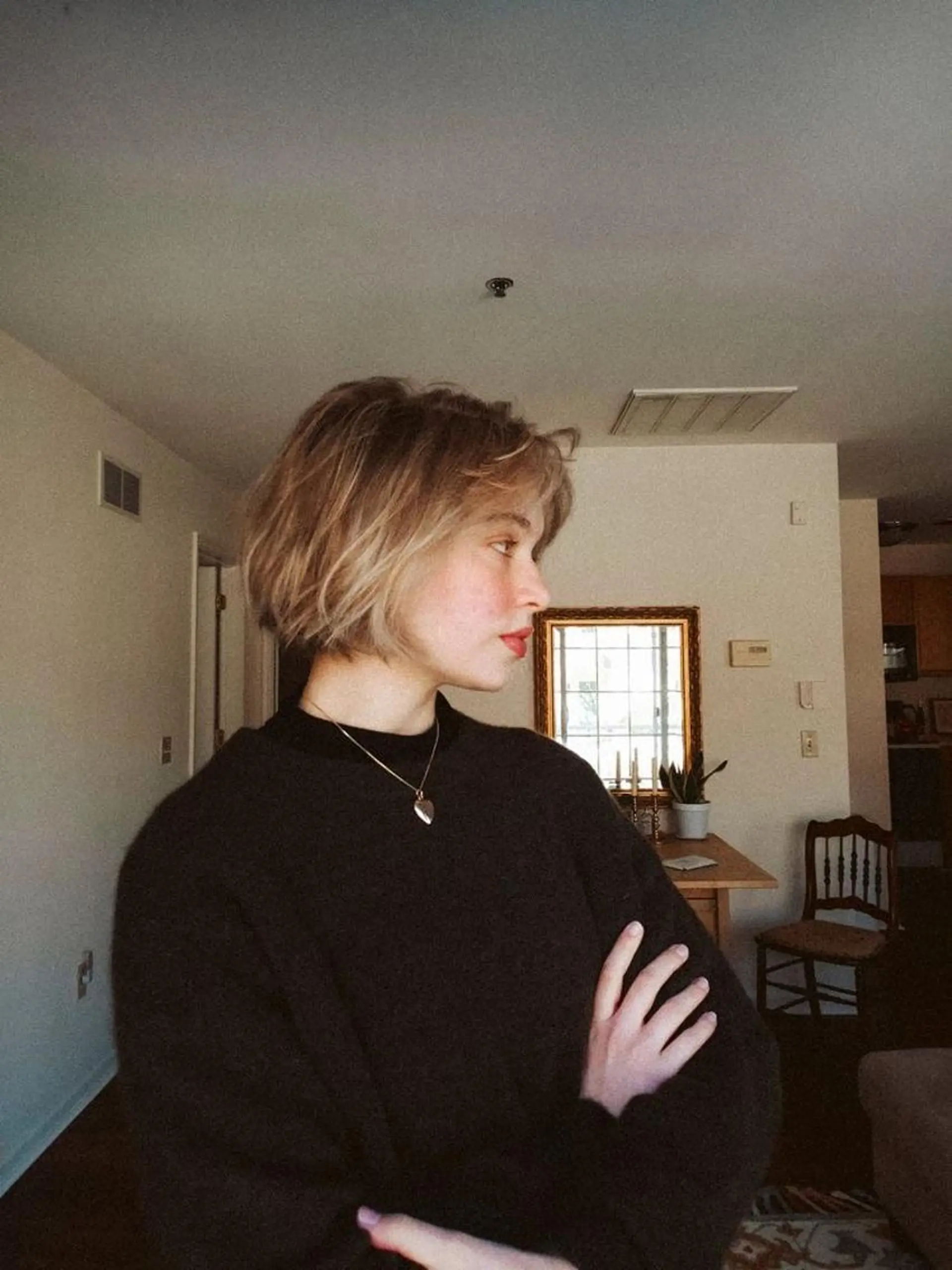 ミディアム カラー レイヤーカット/ マリアのヘアスタイル