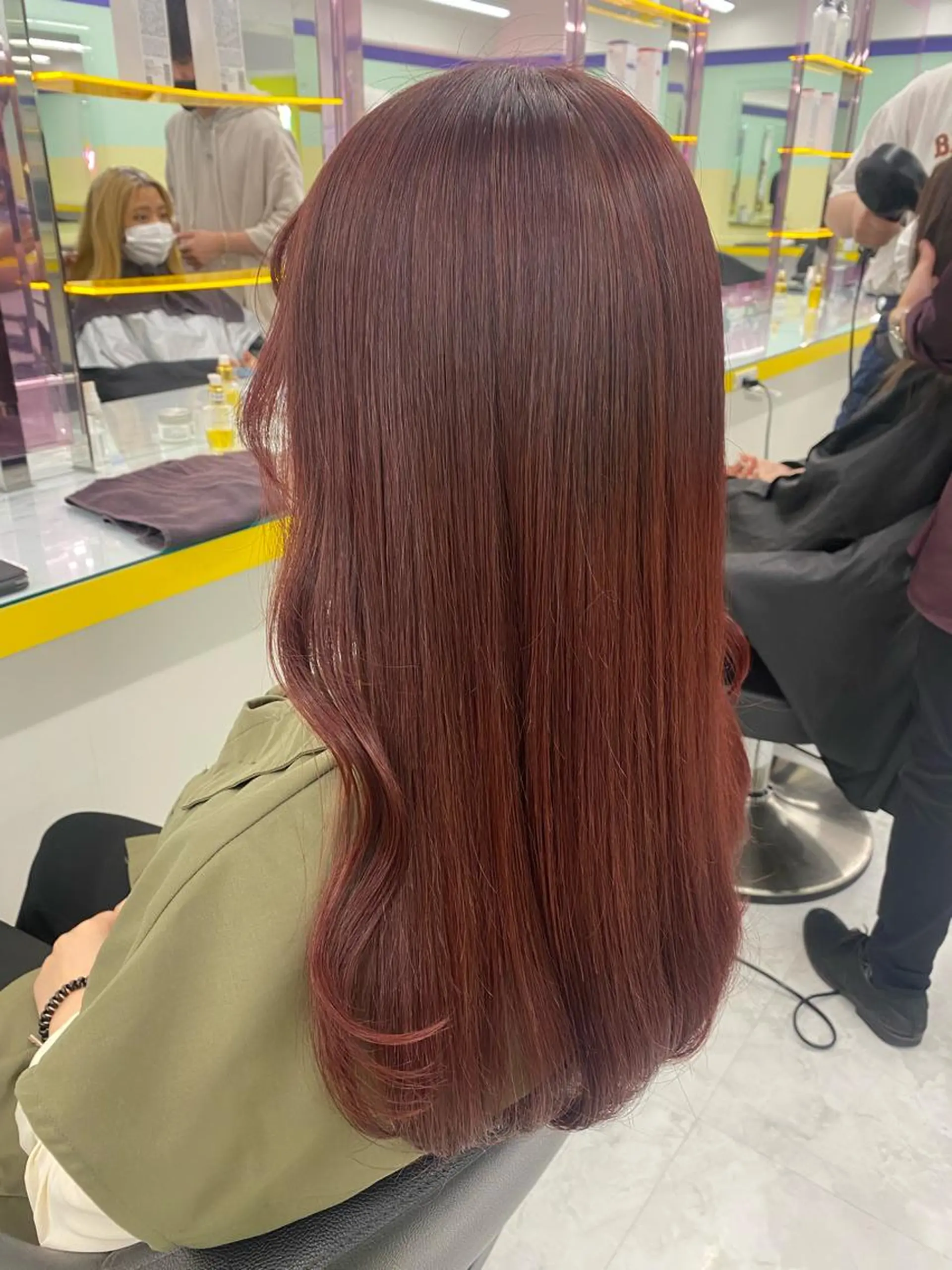 セミロング カラー パーマ ヘアアレンジ メンズ ネイル マツエク・マツパ アイブロウ ヘアカラー トリートメント ヘッドスパ ヘアセット linette所属・🐩推し活🐩 FUTABA🍒のヘアスタイル