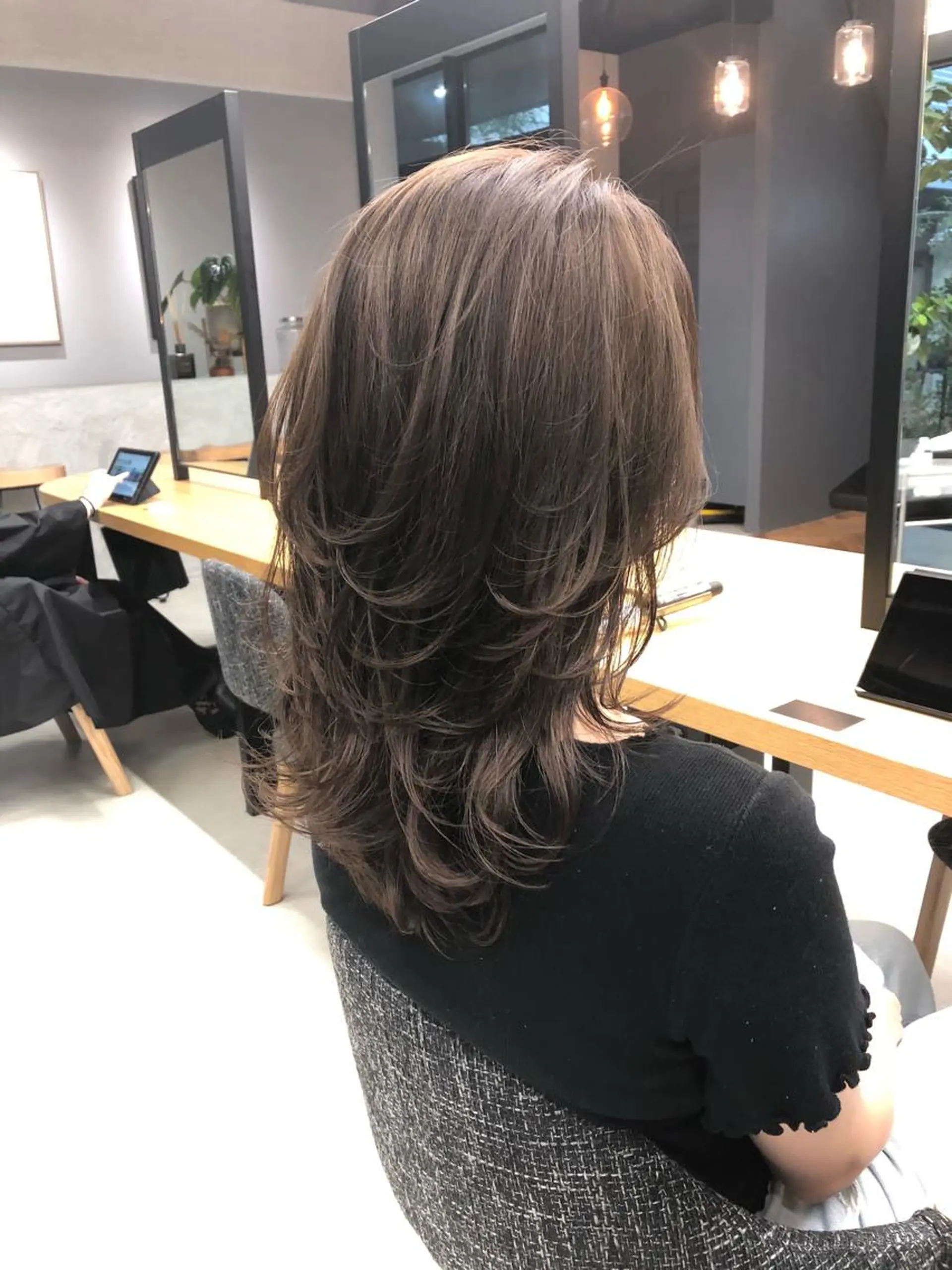 セミロング カラー ハイライトカラー ハイライト レイヤーカット クドウレイ fifth渋谷のヘアスタイル