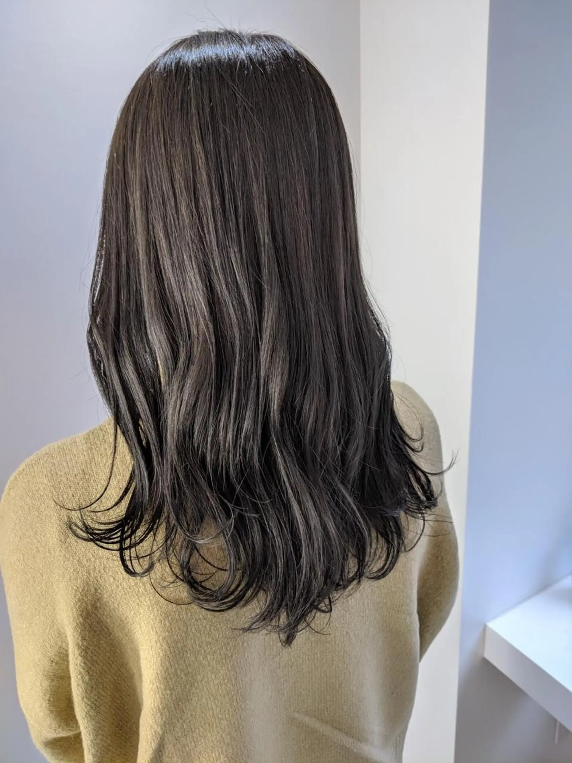 ロング カラー ベージュカラー ☕️ベージュカラー 内藤光哉☕️のヘアスタイル