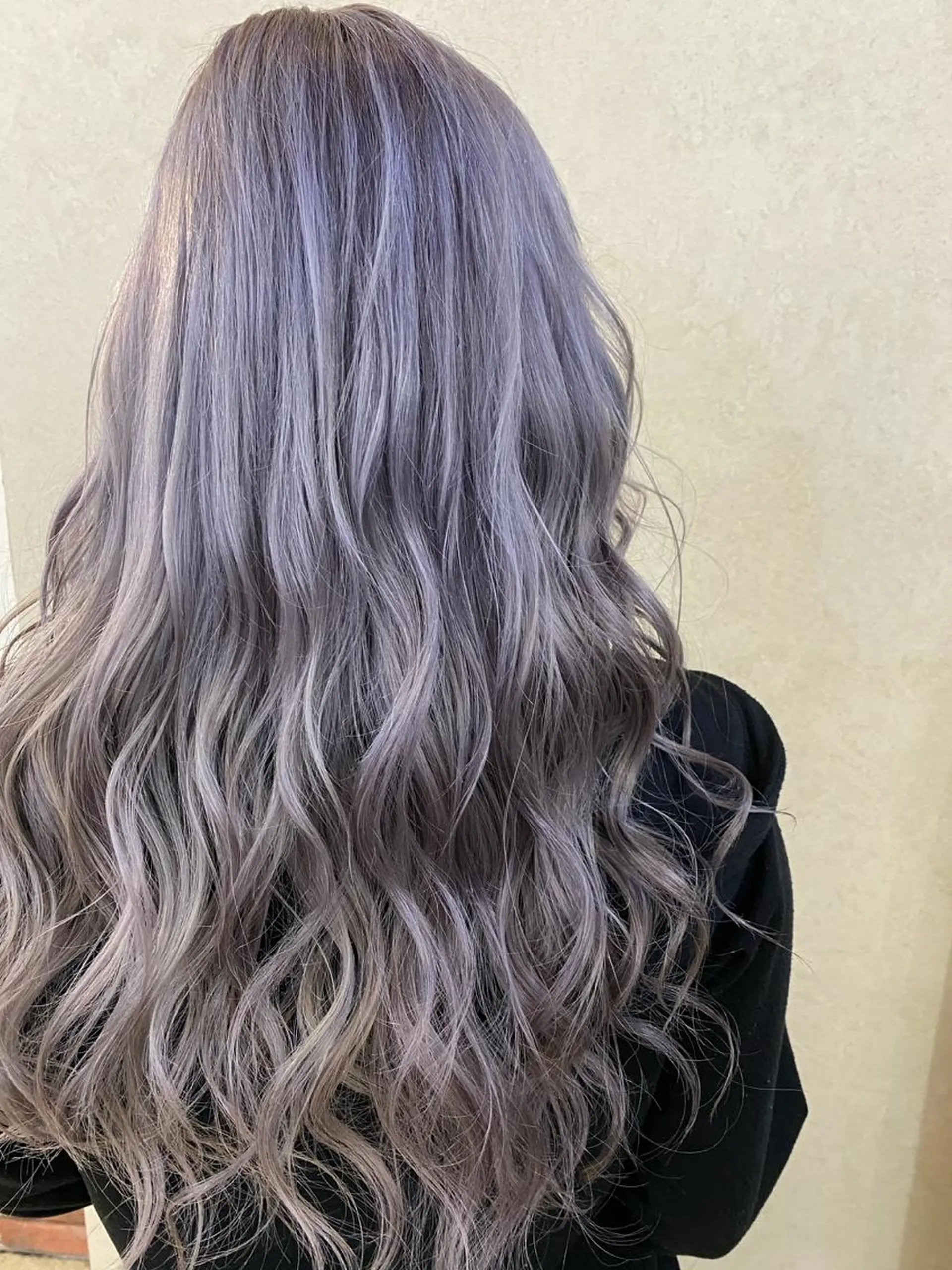 ロング ヘアカラー トリートメント Lovis moa 〘国分　かな〙のヘアスタイル