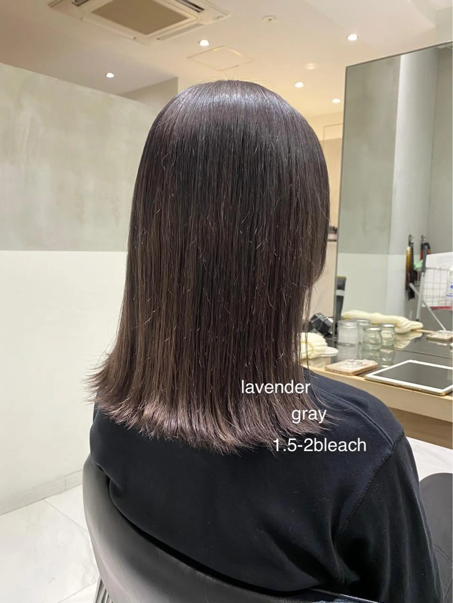 ミディアム カラー ブリーチ ラベンダーカラー ラベンダーグレー ヘアカラー 艶感/ナチュラル 🩵amiのヘアスタイル
