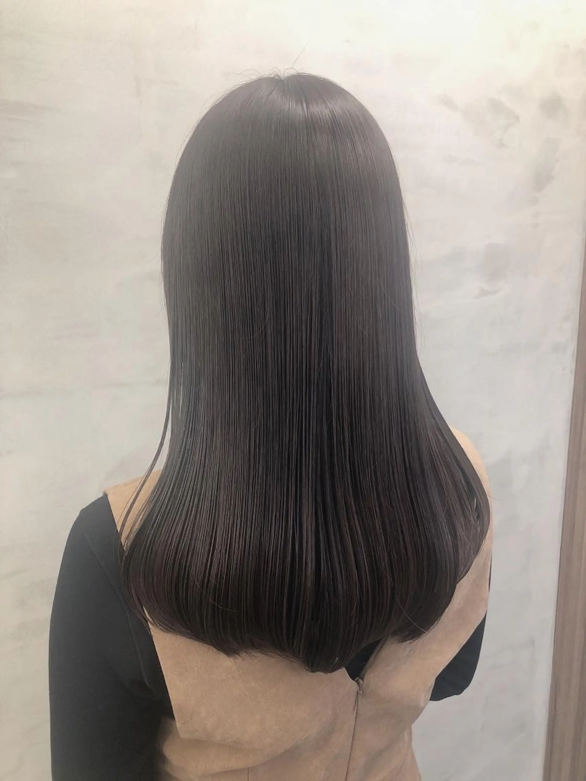 セミロング 【美髪特化 髪質改善サイトウ】のヘアスタイル