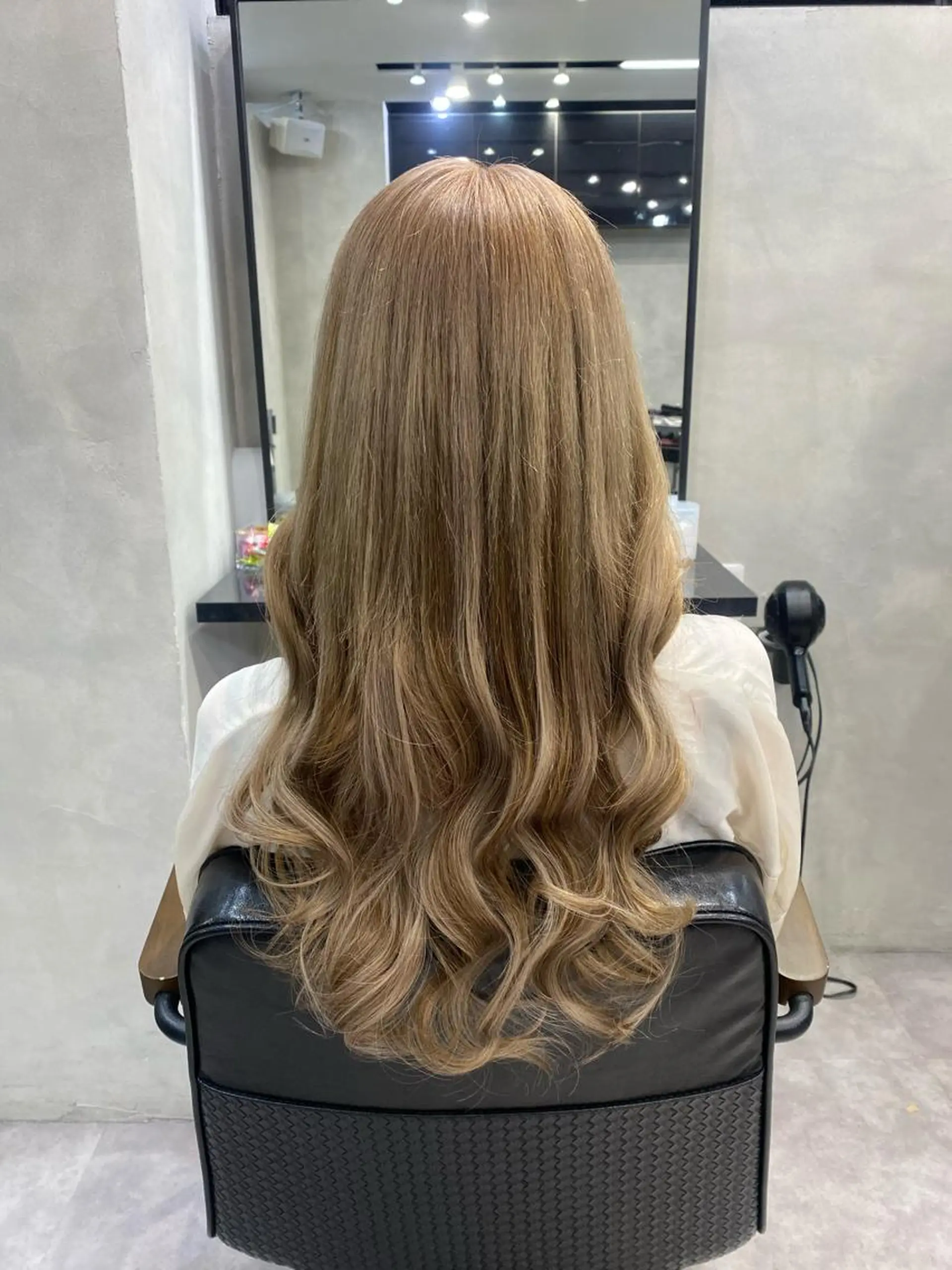 ミディアム カラー ヘアアレンジ LAVENDIA Azabu所属・LAVENDIA 初音のヘアスタイル