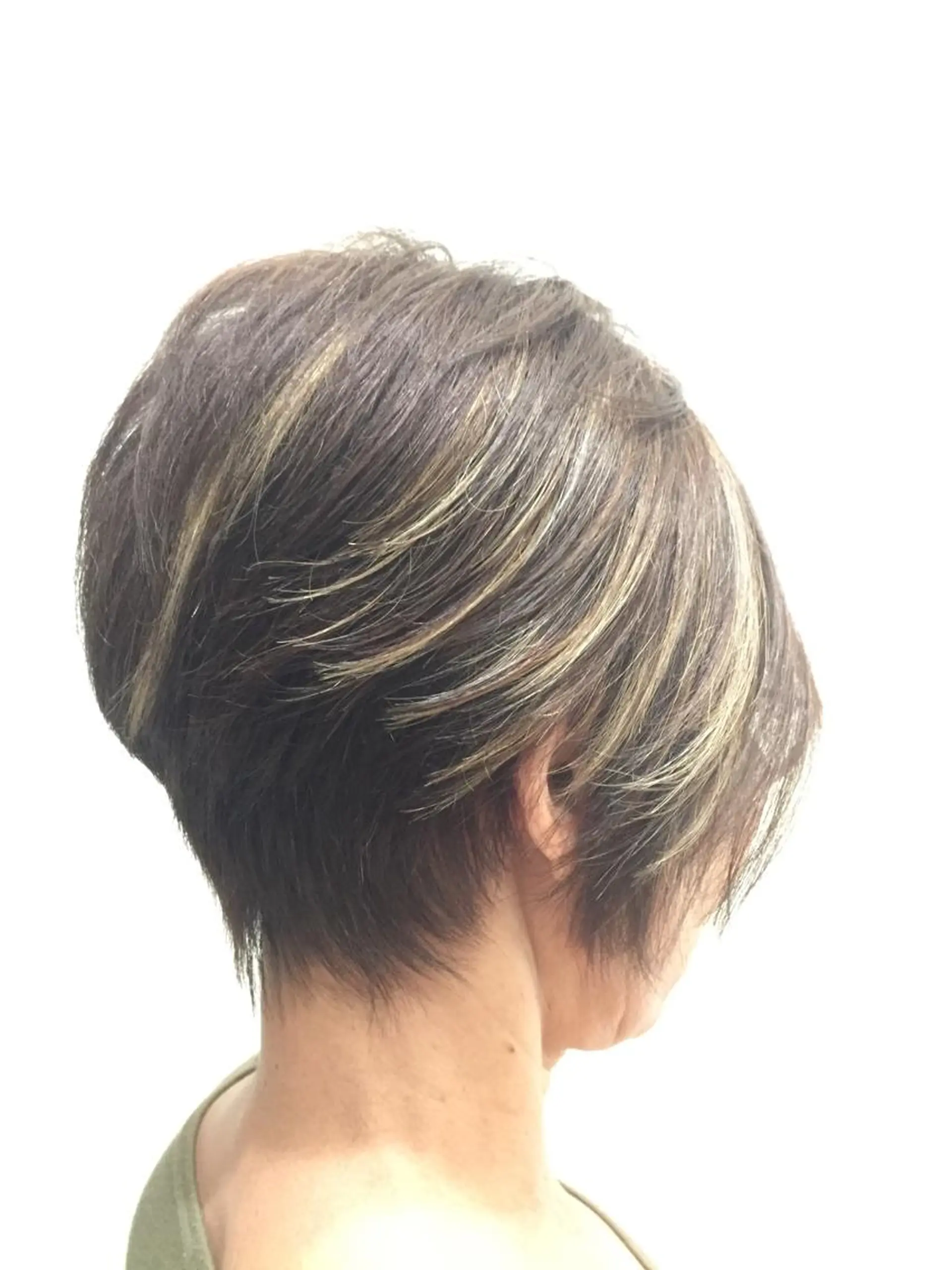 ショート カラー ハイライトカラー ボブ ハイライト ✨美髪矯正の専門家✨ 髪質改善 松村のヘアスタイル