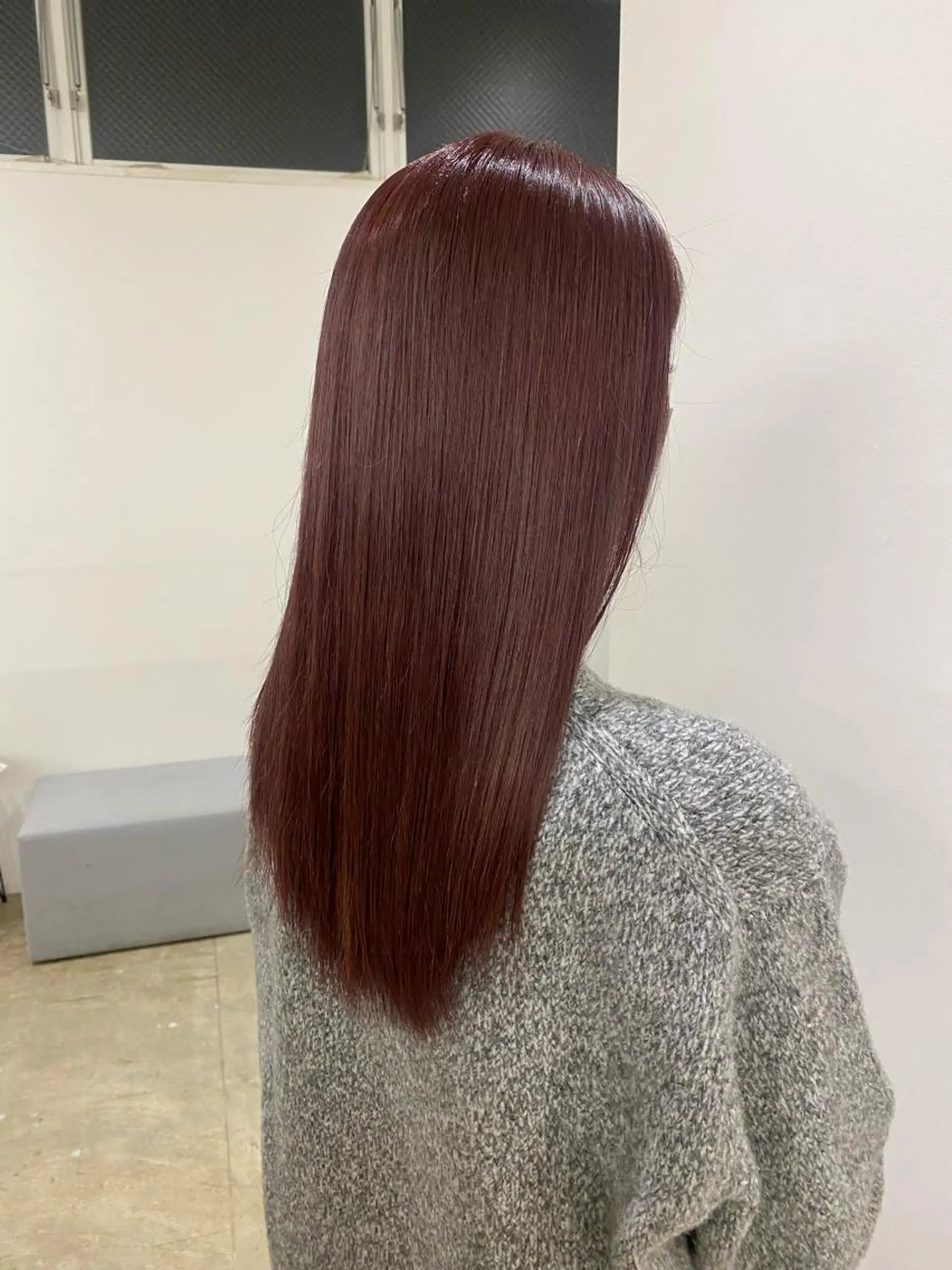 ミディアム カラー 藤野 凪沙のヘアスタイル