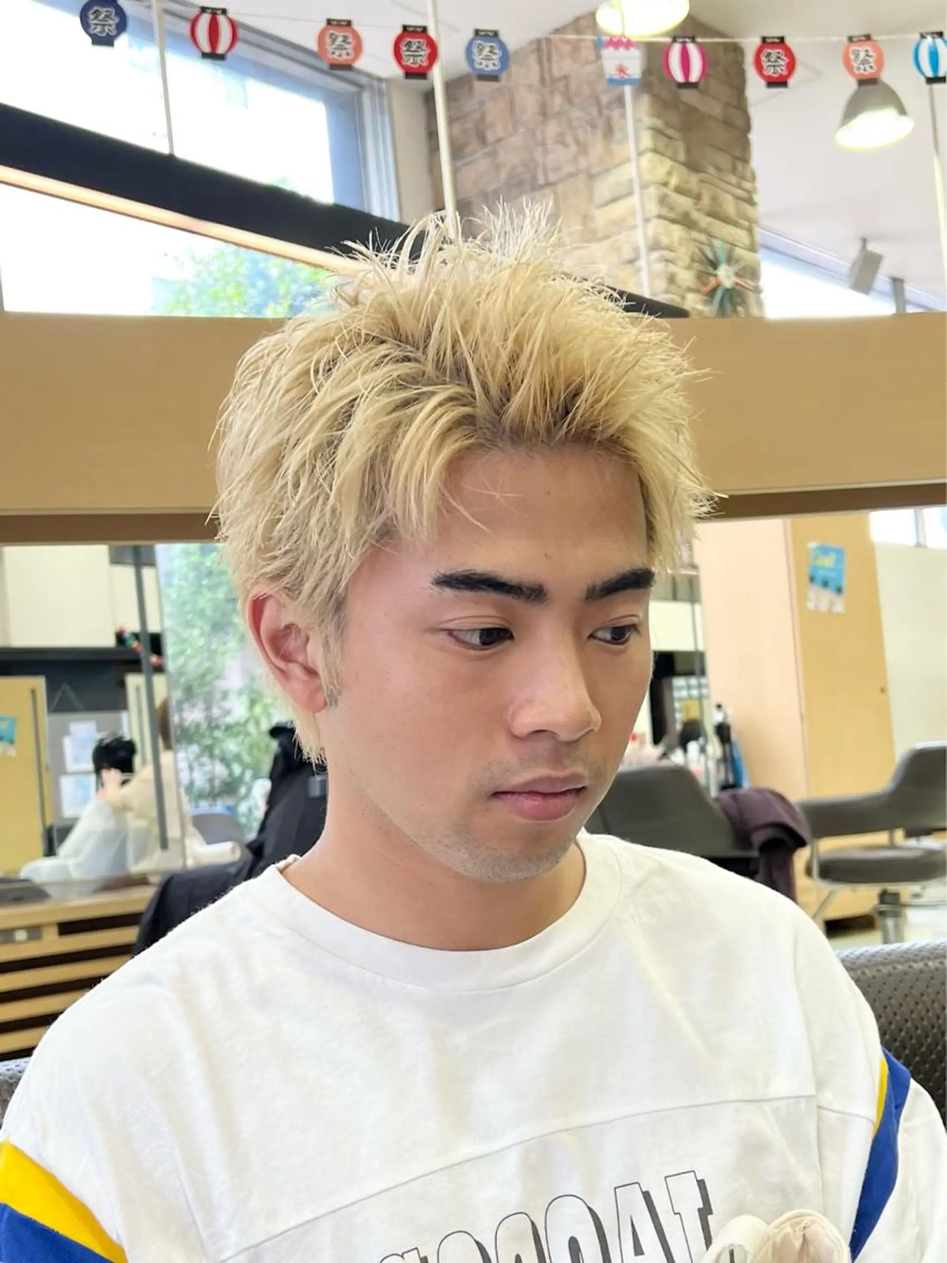 ショート パーマ メンズ アイブロウ ﾎｯﾄﾍﾟｯﾊﾟｰ に移行中【かな】のヘアスタイル