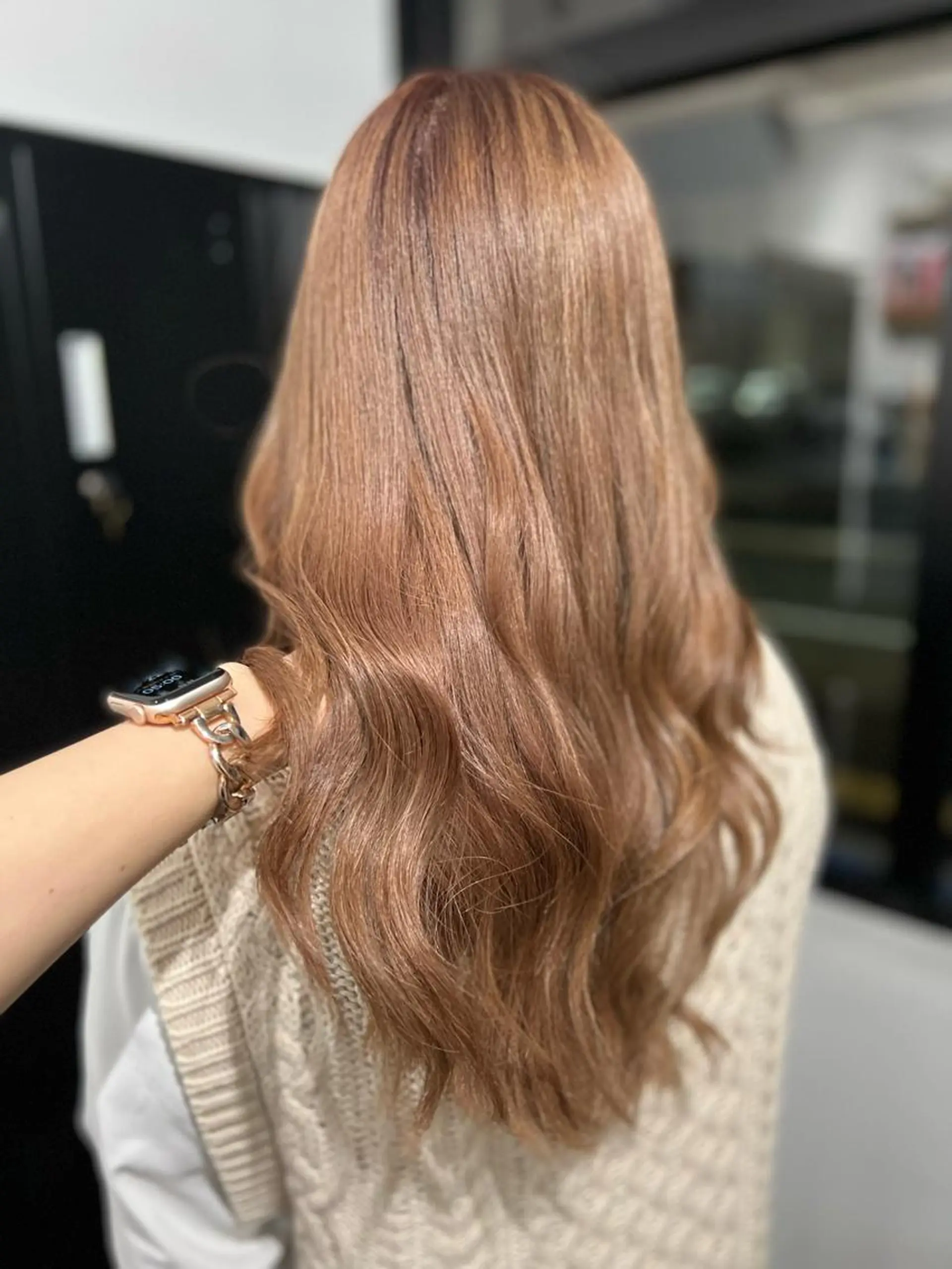 ロング カラー ブリーチ ヘアカラー トリートメント CIEL misakiのヘアスタイル