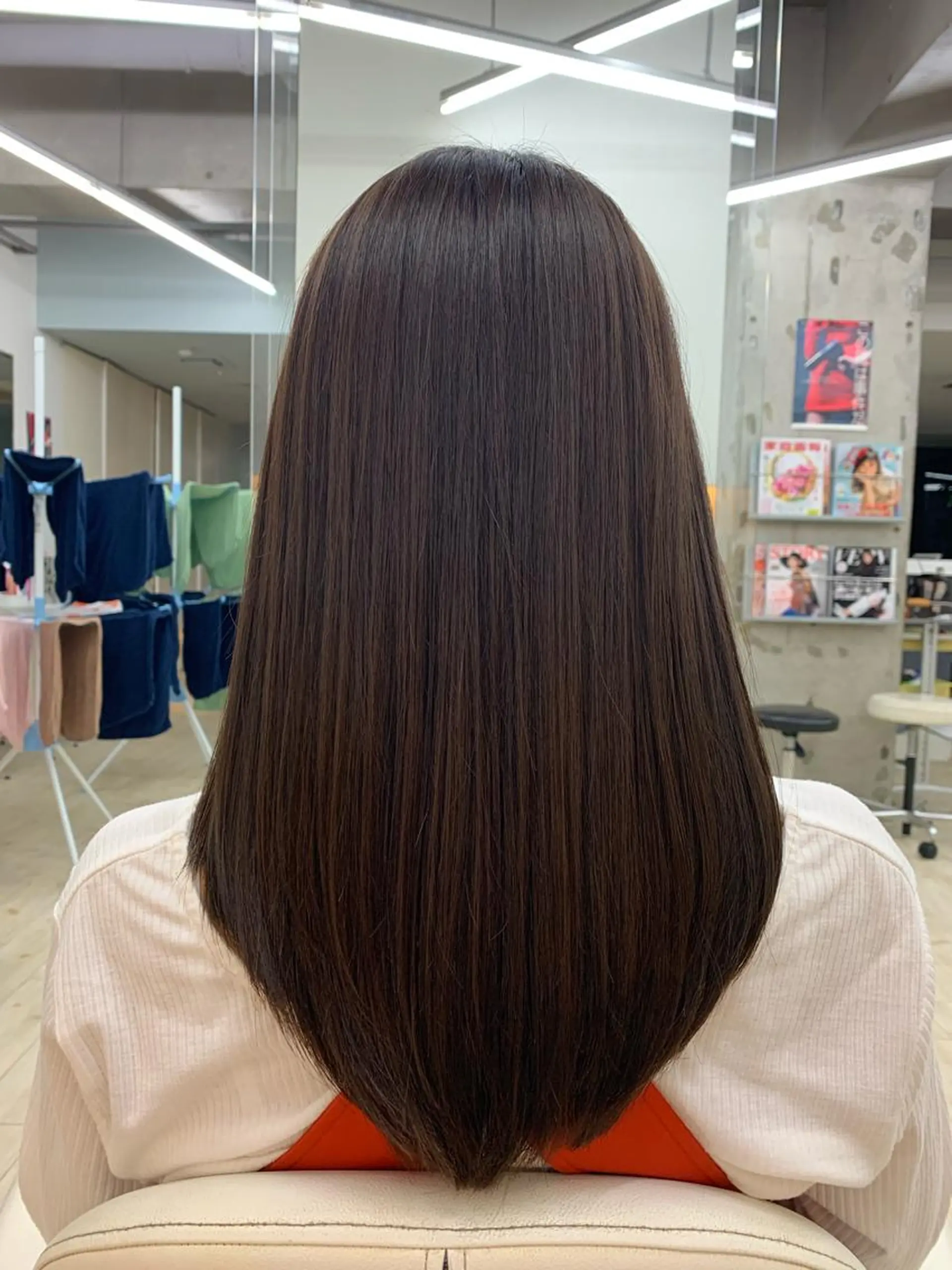 ミディアム 心斎橋/海外レイヤー 募集中三好玲奈のヘアスタイル