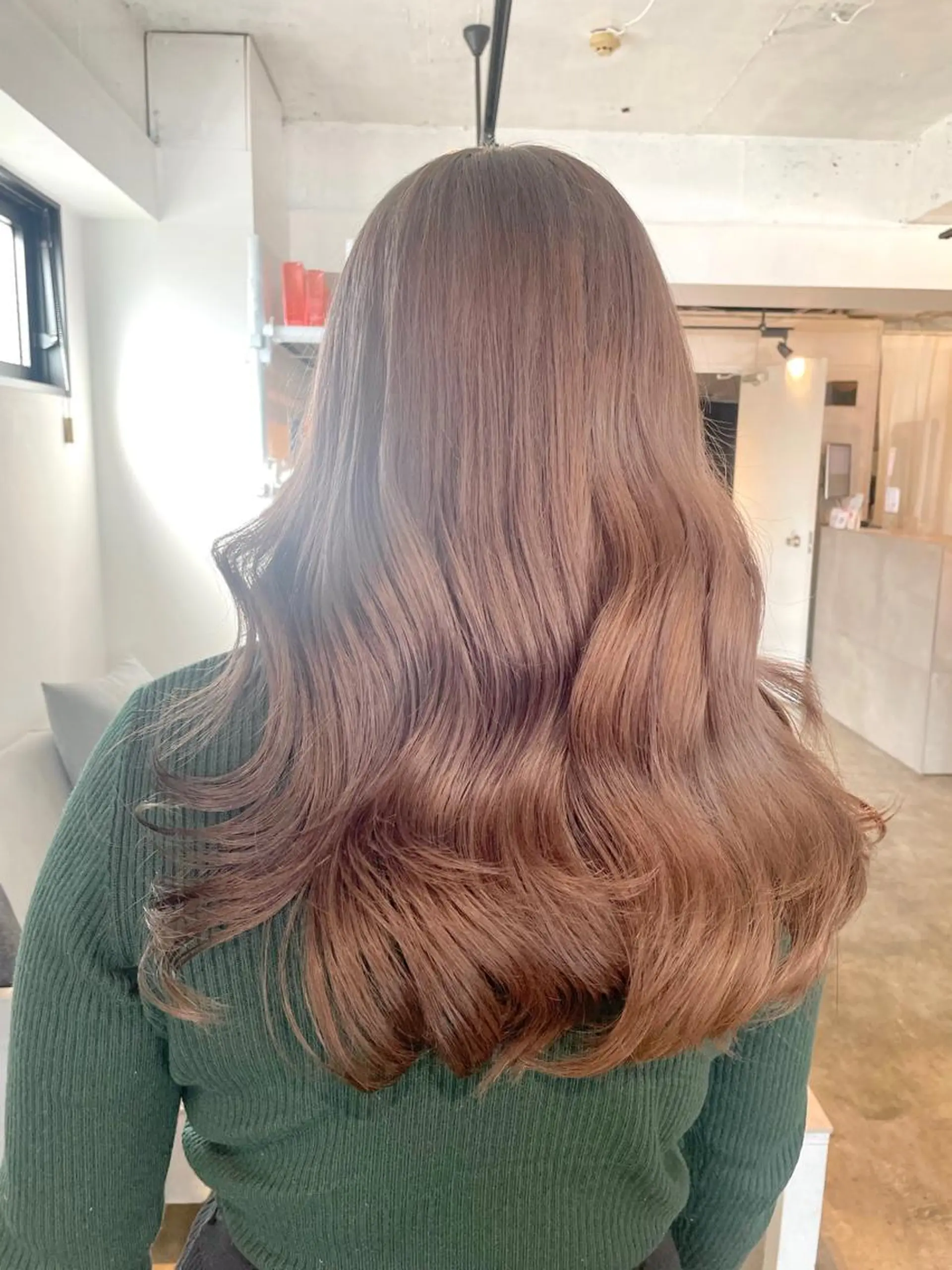 ロング カラー ベージュカラー ブリーチ ブラウンカラー ケアブリーチ ケアカラー ヘアカラー トリートメント 暖色カラー🍒 ケアブリーチ/akiのヘアスタイル