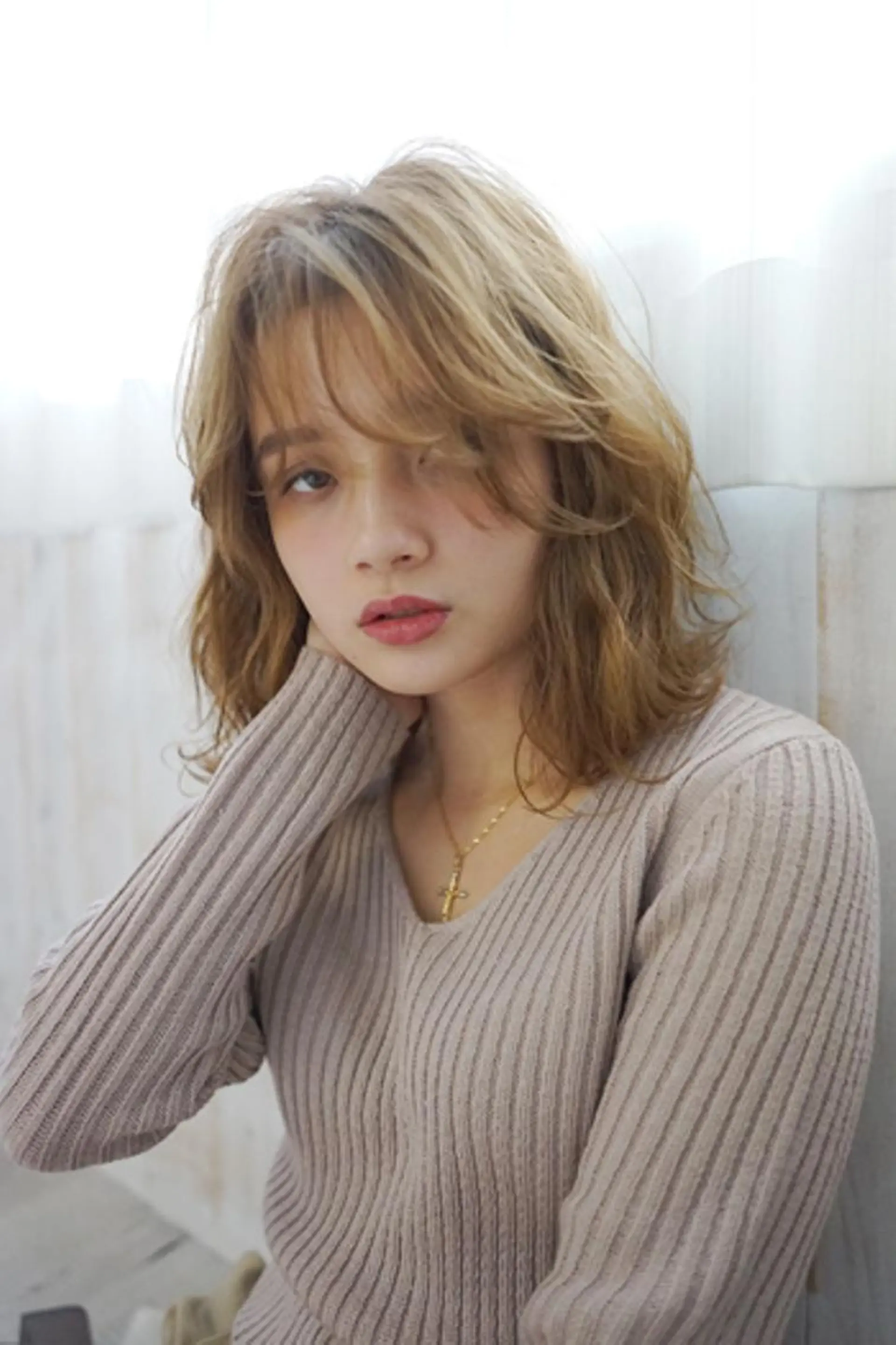 ミディアム カラー ハイトーンカラー 外国人風カラー beauty: beast 中目黒店のヘアスタイル