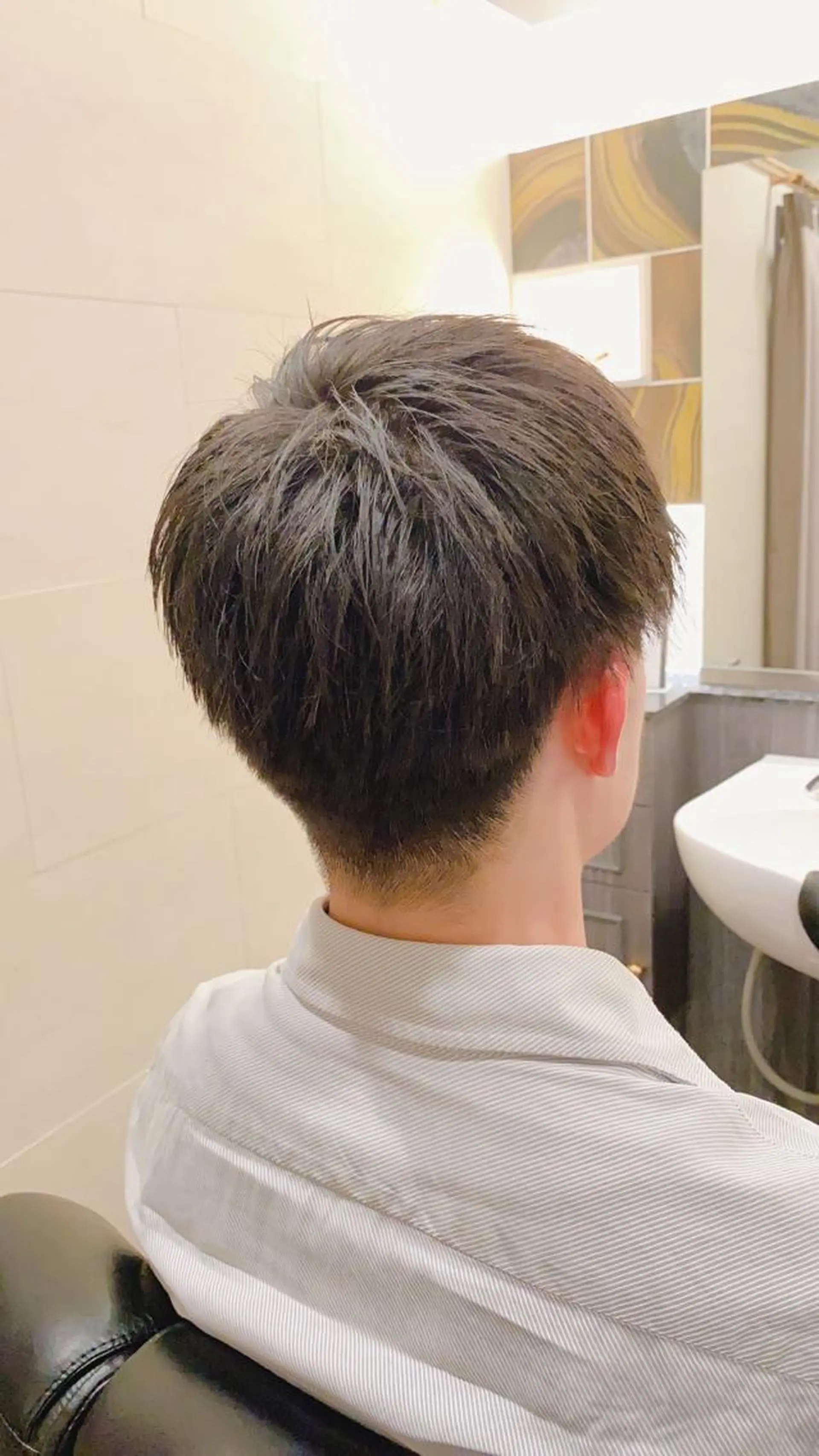 ショート メンズ アップバング 刈り上げ ブライダルエステ🪽 ミレイの眉毛・アイブロウイメージ