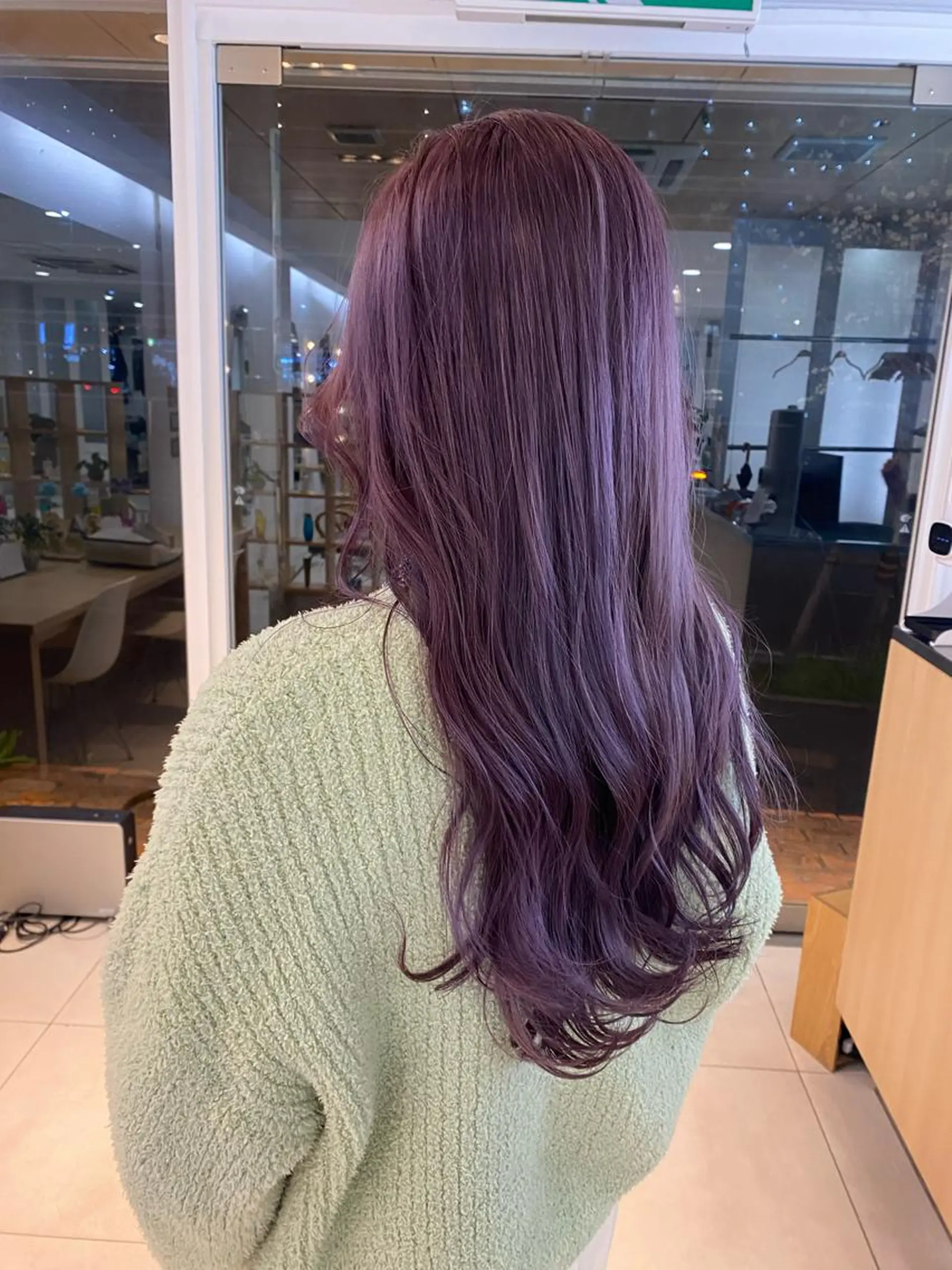 ロング 🍀透明感抜群🍀/ ハイトーンカラーのヘアスタイル