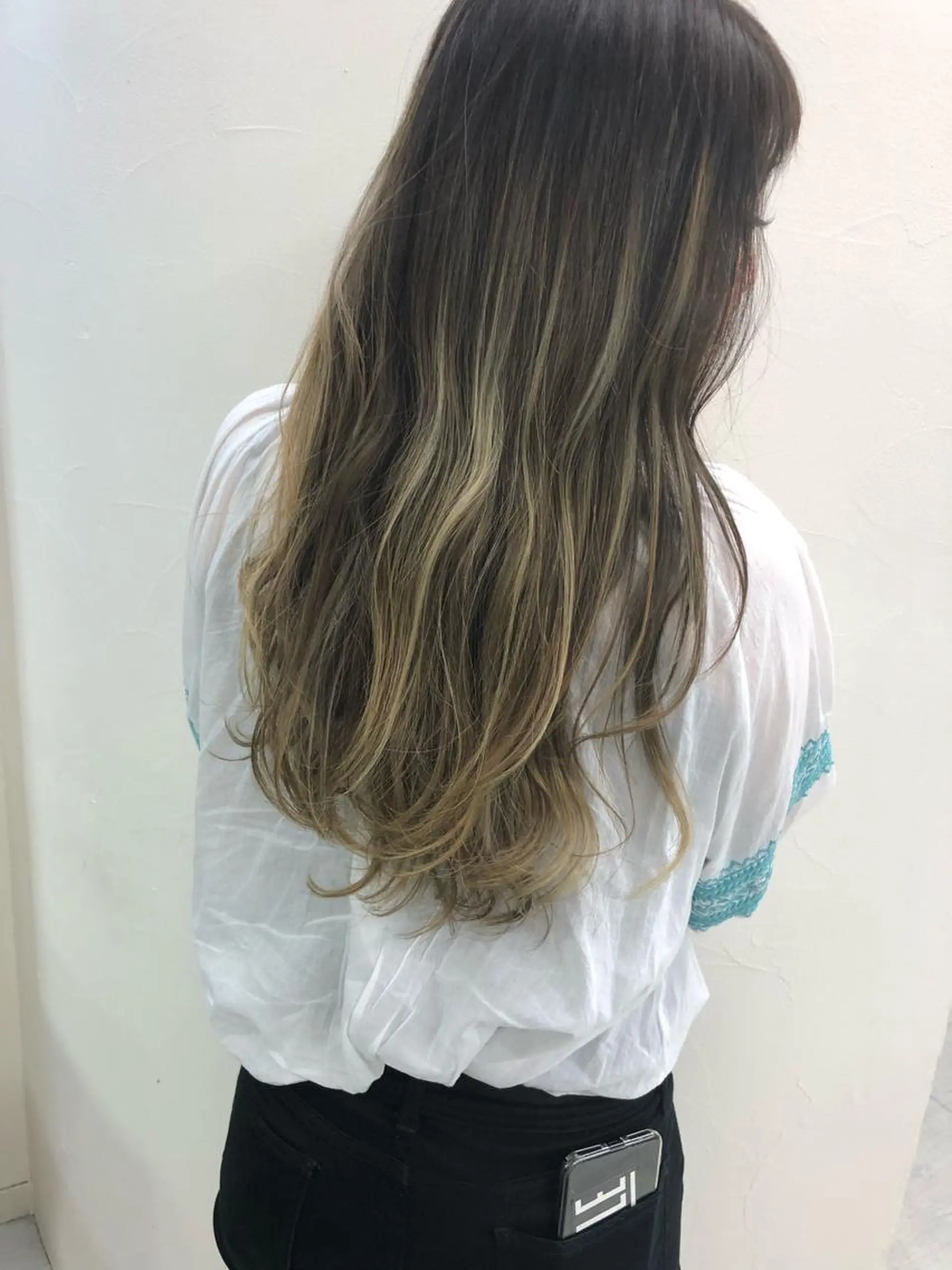 ロング カラー ヘアカラー カラー職人/上川原 雄飛のヘアスタイル