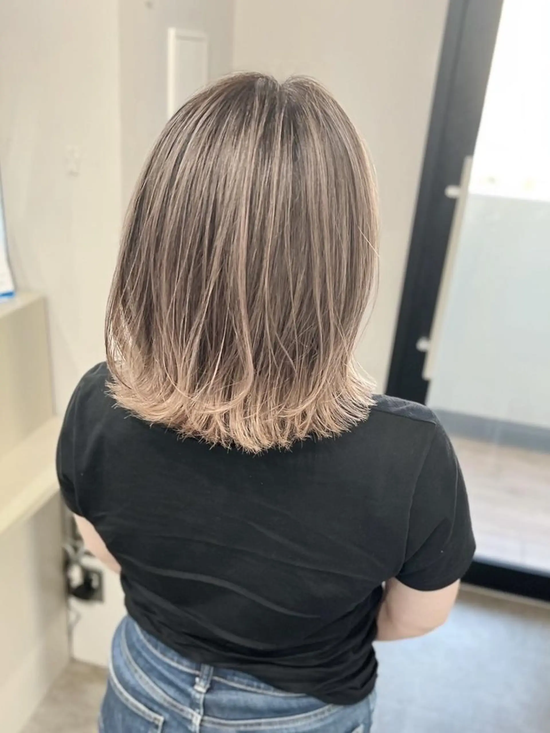 ショート カラー ブリーチ ダブルカラー カット ヘアカラー トリートメント ✨【公式】 juhl.横浜✨のヘアスタイル