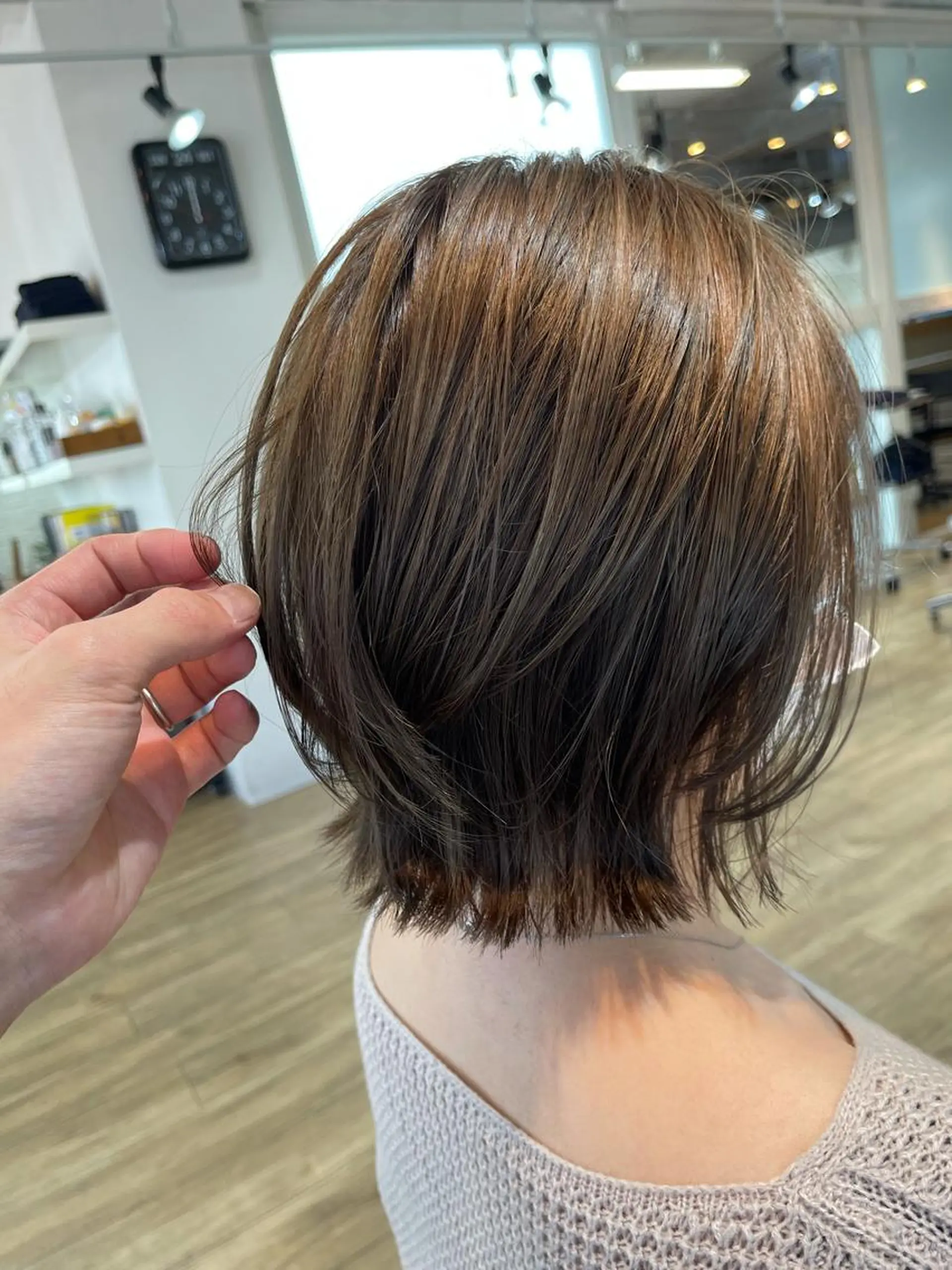 ミディアム 四ッ井 翔のヘアスタイル