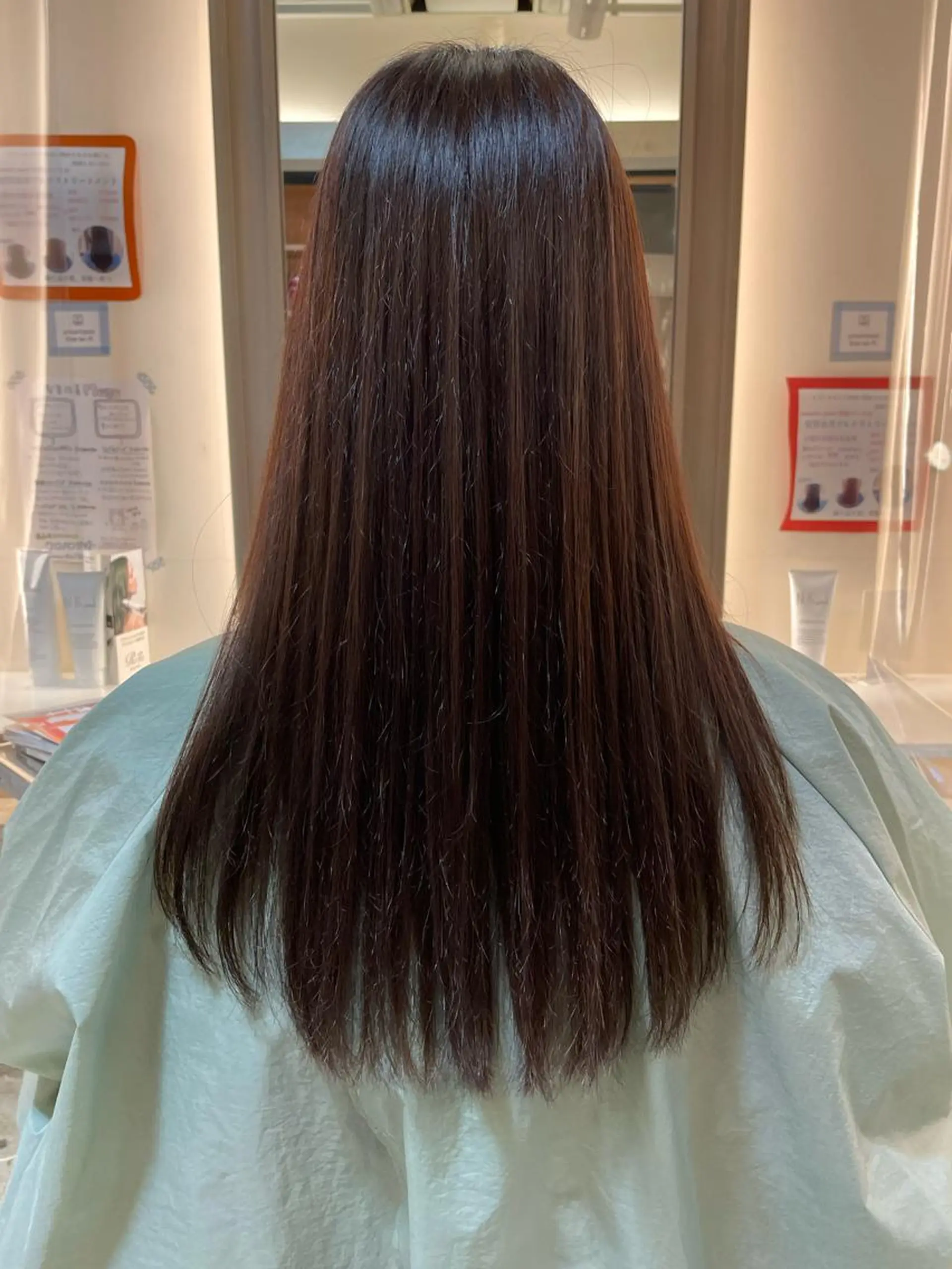 ロング パーマ 髪質改善 酸性ストレート ストレートパーマ LIFE所属・荒井 りくのヘアスタイル