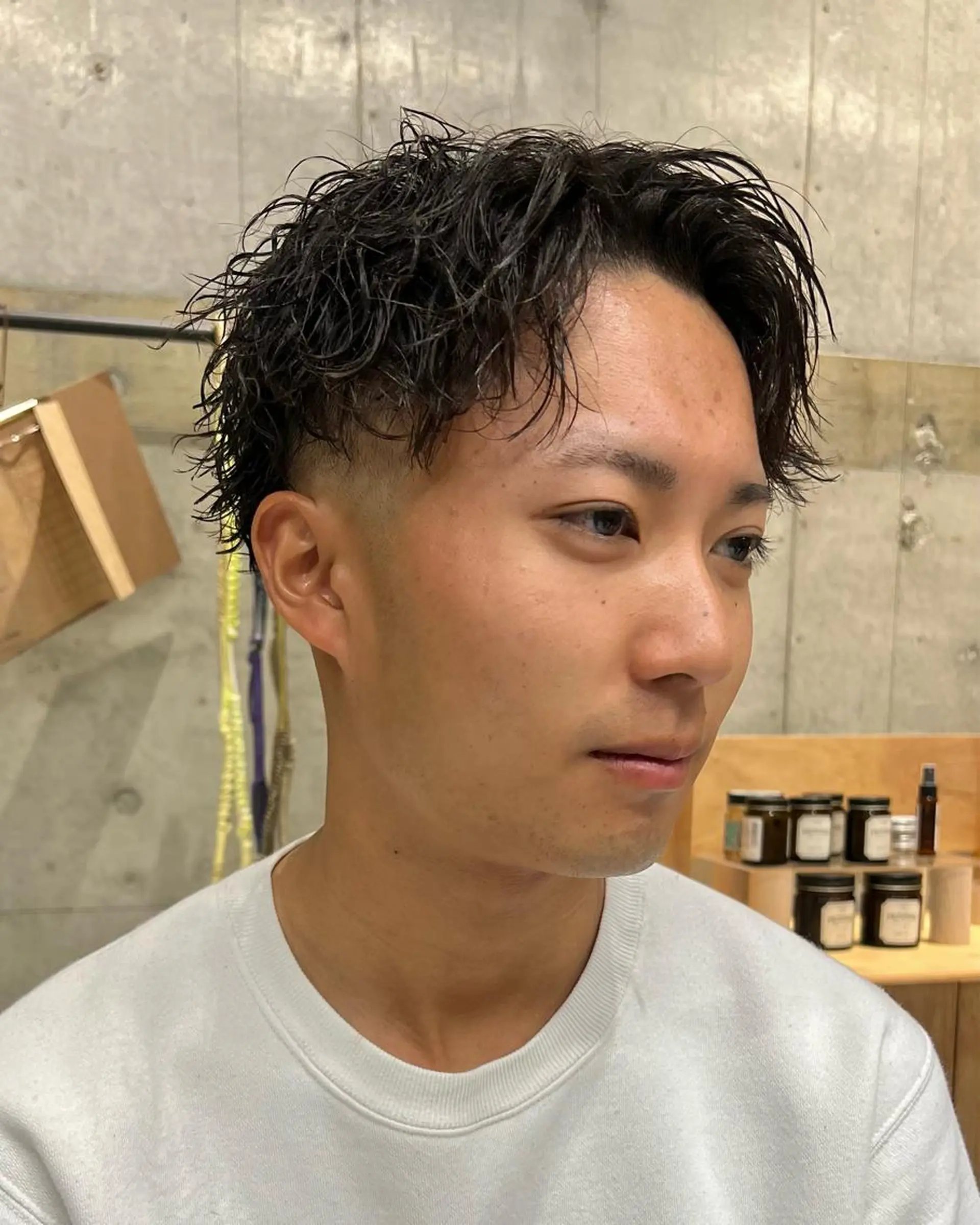 メンズ センターパート フェードカット マッシュウルフ マッシュ メンズパーマ カット パーマ 渥美祐耶 【メンズカット】のヘアスタイル